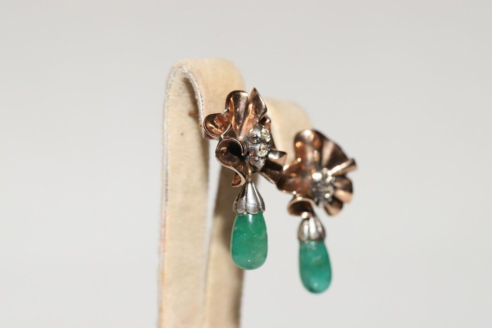 Tropfenohrring aus 8 Karat Gold mit natürlichem Diamanten im Rosenschliff und Smaragd (Retro) im Angebot