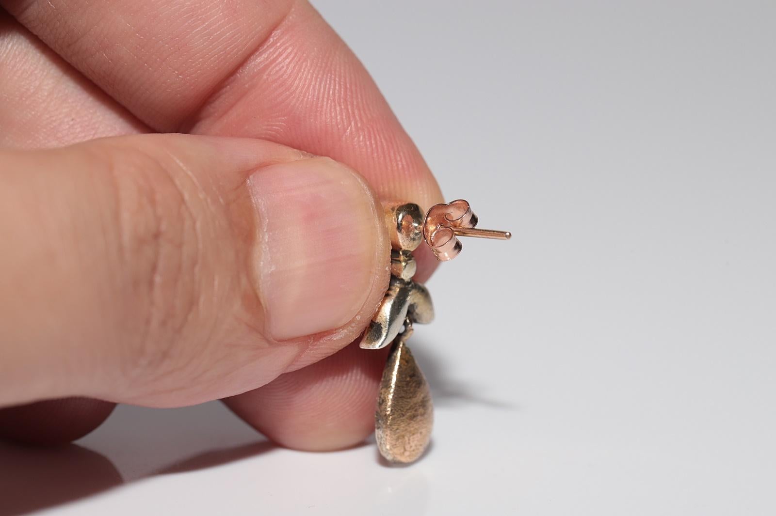 In sehr gutem Zustand.
Das Gesamtgewicht beträgt 5.8 Gramm.
Insgesamt ist der Diamant im Brillantschliff 1.20 ct.
Insgesamt ist der Diamant im Rosenschliff 0.30 ct.
Der Diamant hat die Farbe G-H-I-J-K und die Reinheit vs1-s1-s2.
Bitte kontaktieren