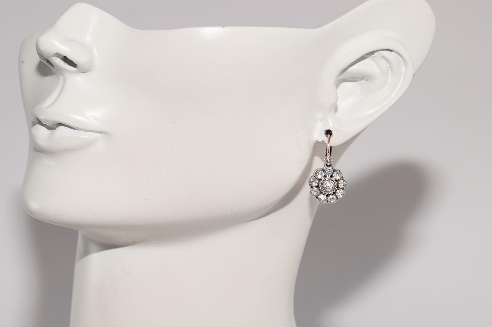 Vintage 8k Gold Top Silber natürliche Rose Cut Diamond dekoriert Rose Ohrring im Angebot 8