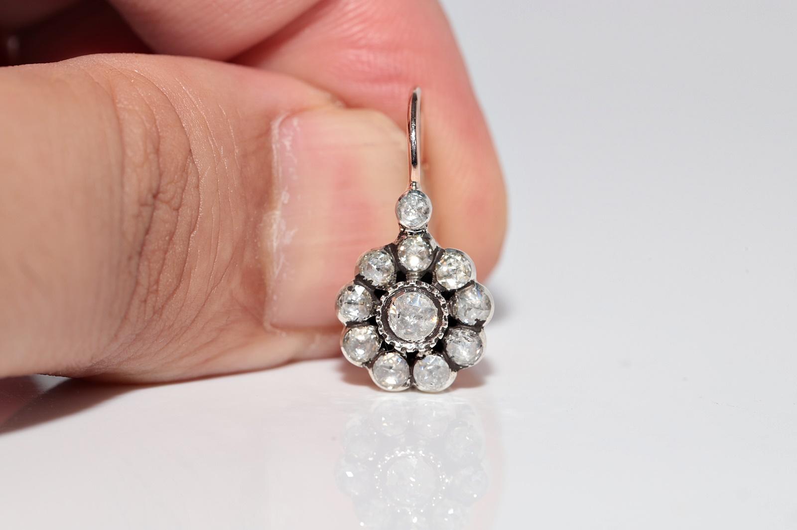 Vintage 8k Gold Top Silber natürliche Rose Cut Diamond dekoriert Rose Ohrring im Angebot 1