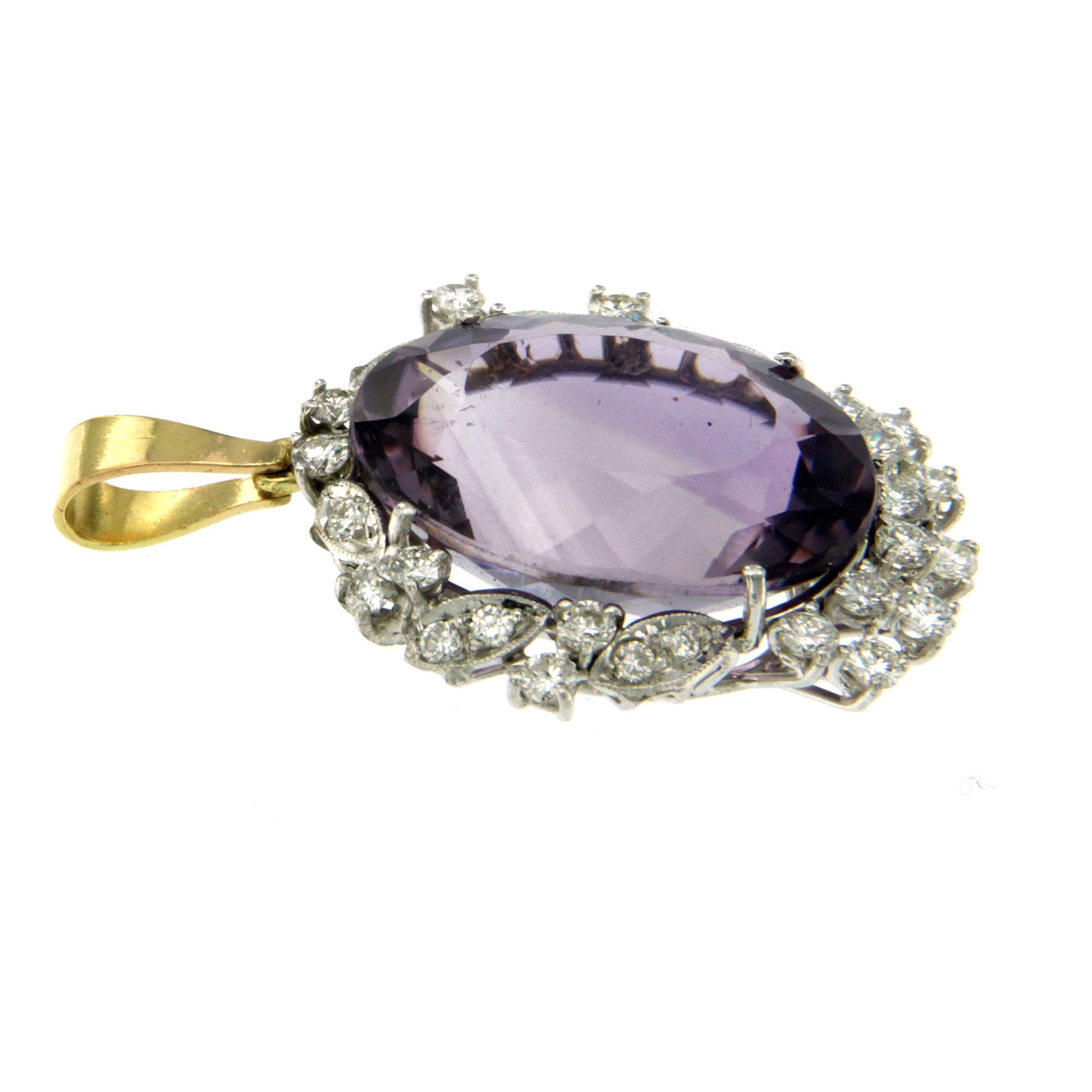 Vintage 9 Carat Amethyst Diamond Gold Pendant Necklace In Excellent Condition In Napoli, Italy