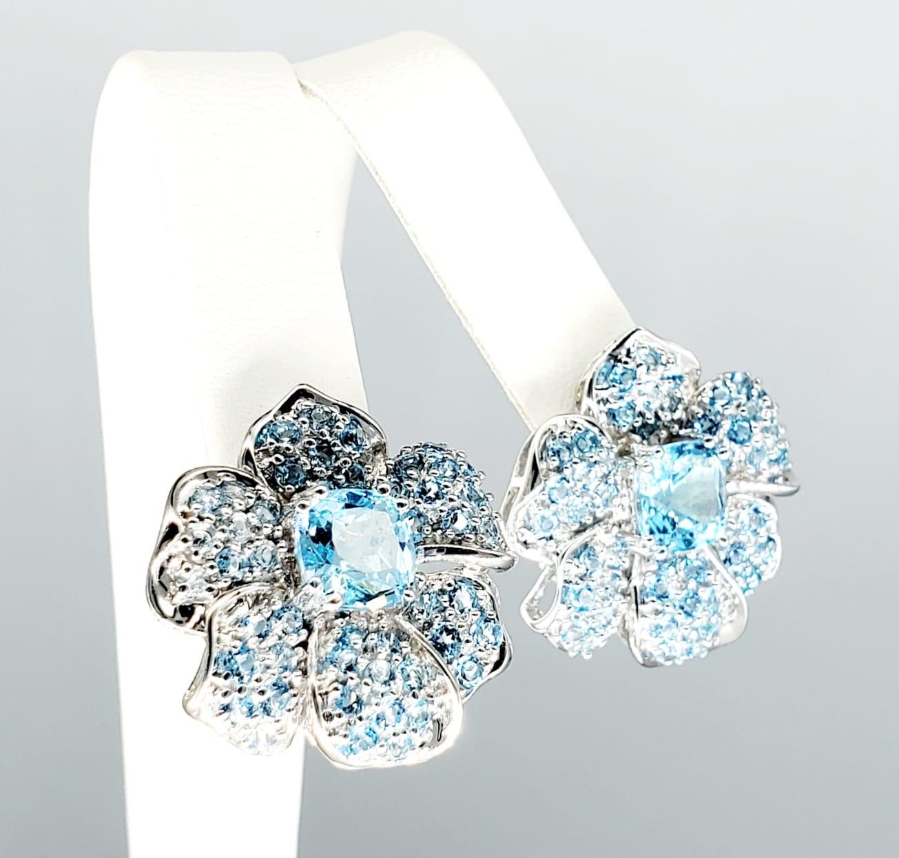 Women's Vintage 9 Carat Aquamarine Flower Cluster Clip Earrings 14 Karat
