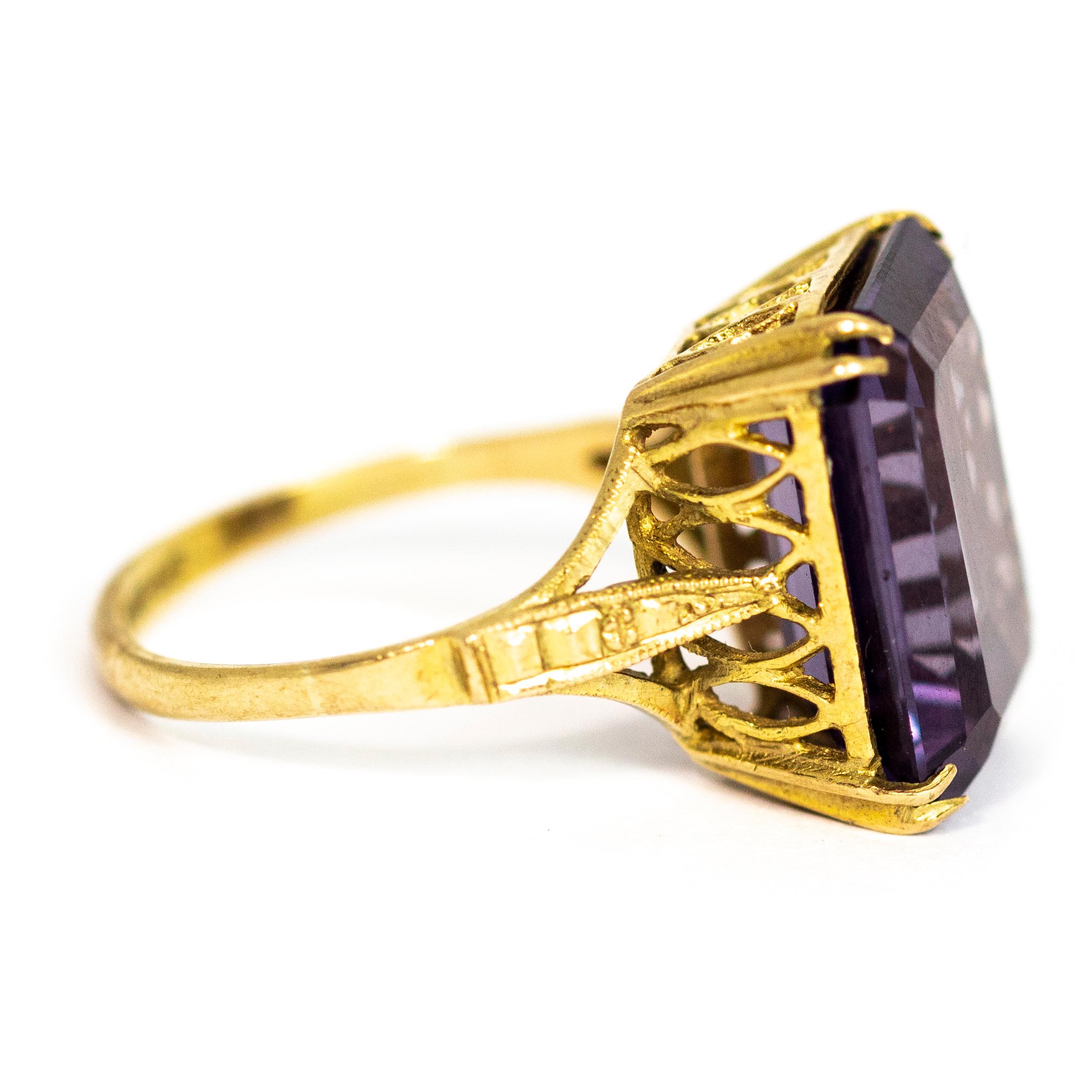 Vintage 9 Carat Gold Amethyst Cocktail Ring In Good Condition In Chipping Campden, GB
