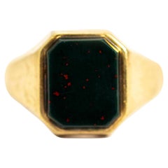 Vintage 9 Carat Gold Bloodstone Signet Ring