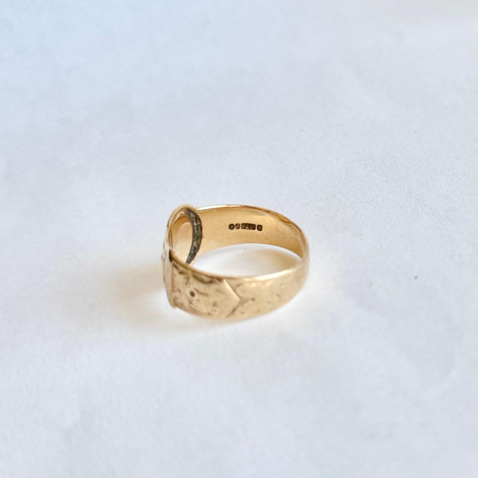 Women's or Men's Vintage 9 Carat Gold Buckle Band For Sale