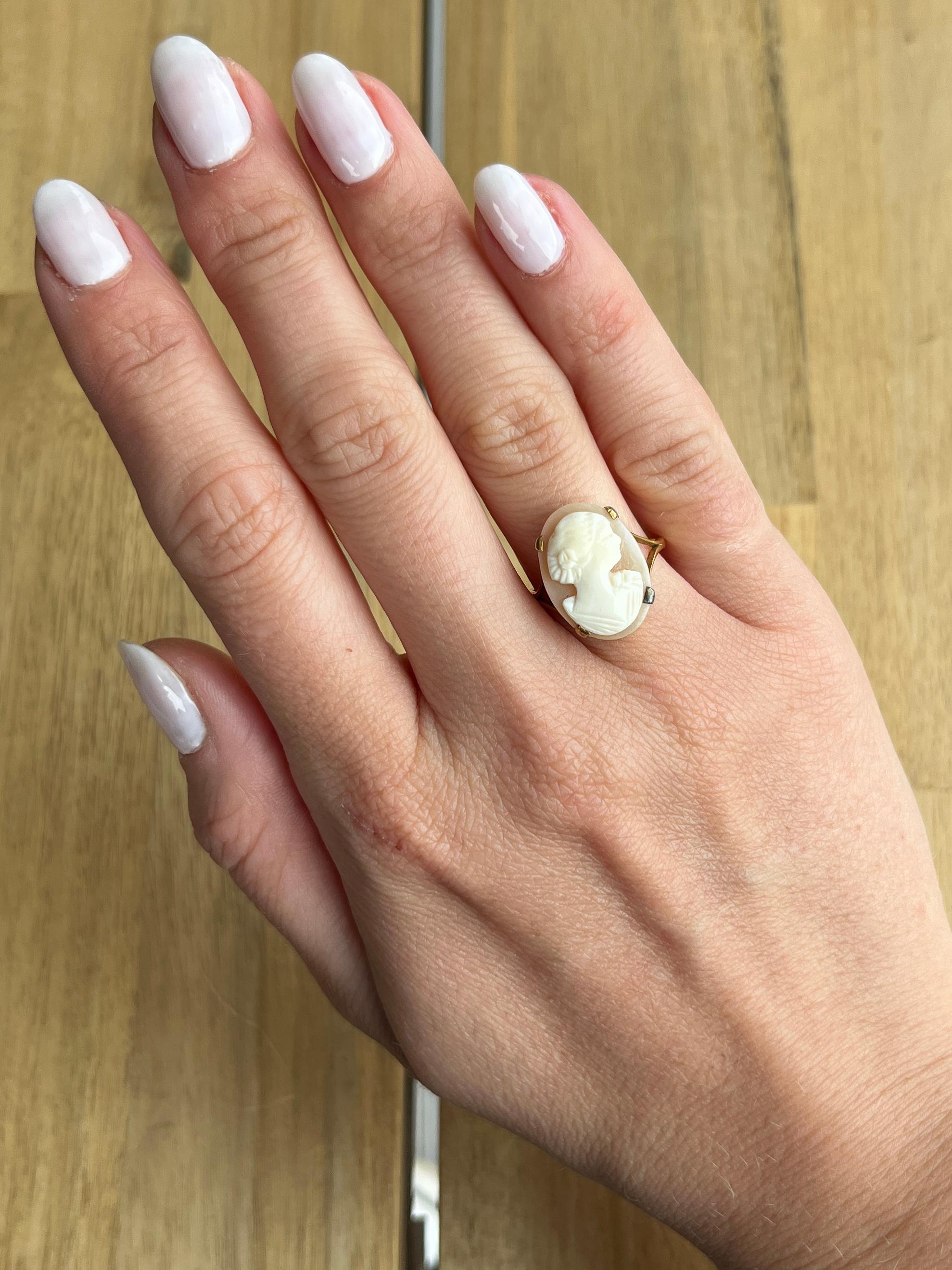 Anello cammeo in oro 9 carati vintage In condizioni buone in vendita a Chipping Campden, GB