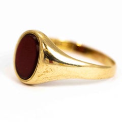 Vintage 9 Carat Gold Carnelian Signet Ring