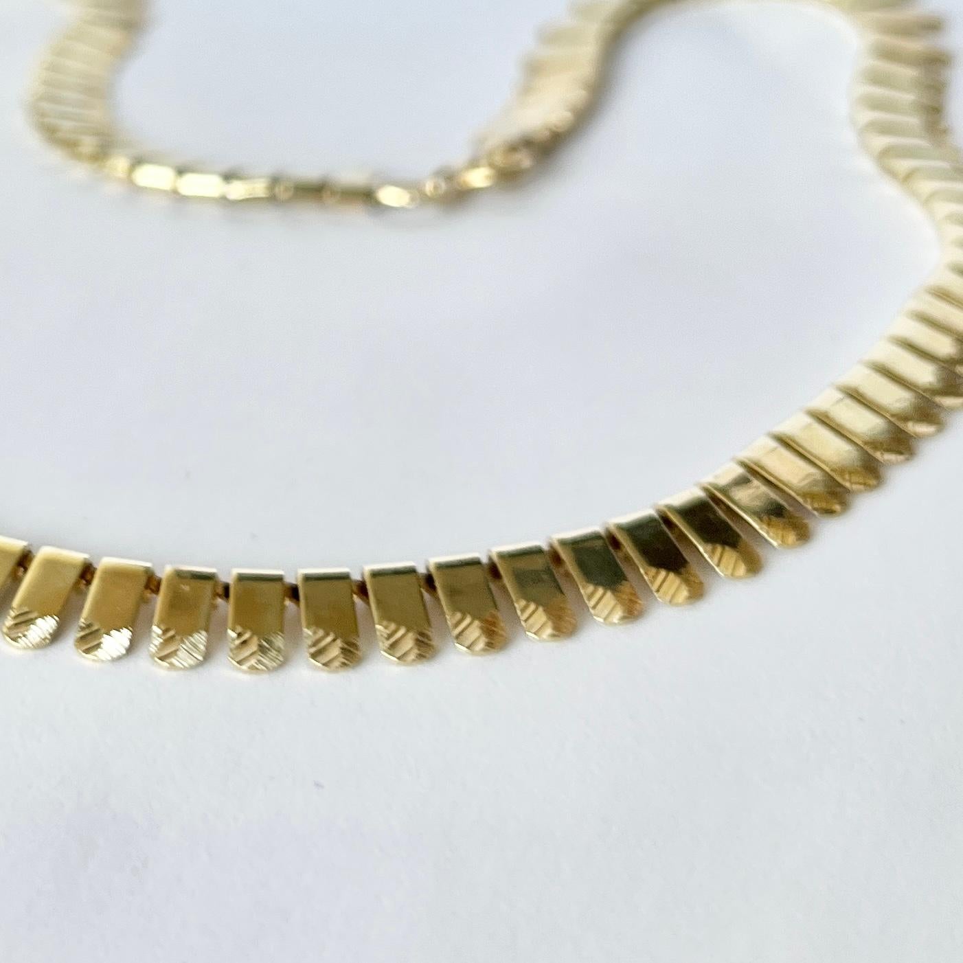 Modern Vintage 9 Carat Gold Chain Collar Necklace