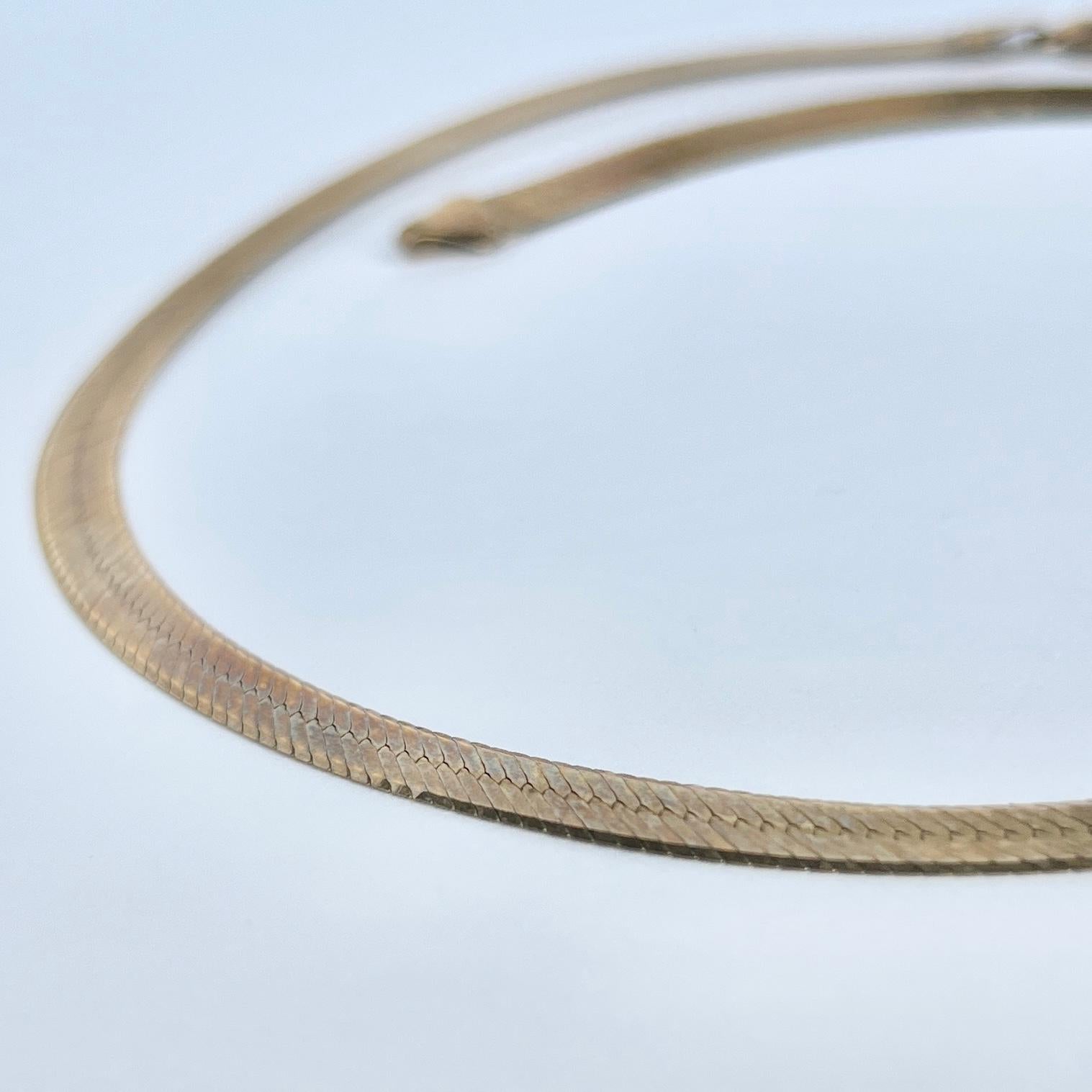 Vintage 9 Carat Gold Chain Collar Necklace In Good Condition For Sale In Chipping Campden, GB