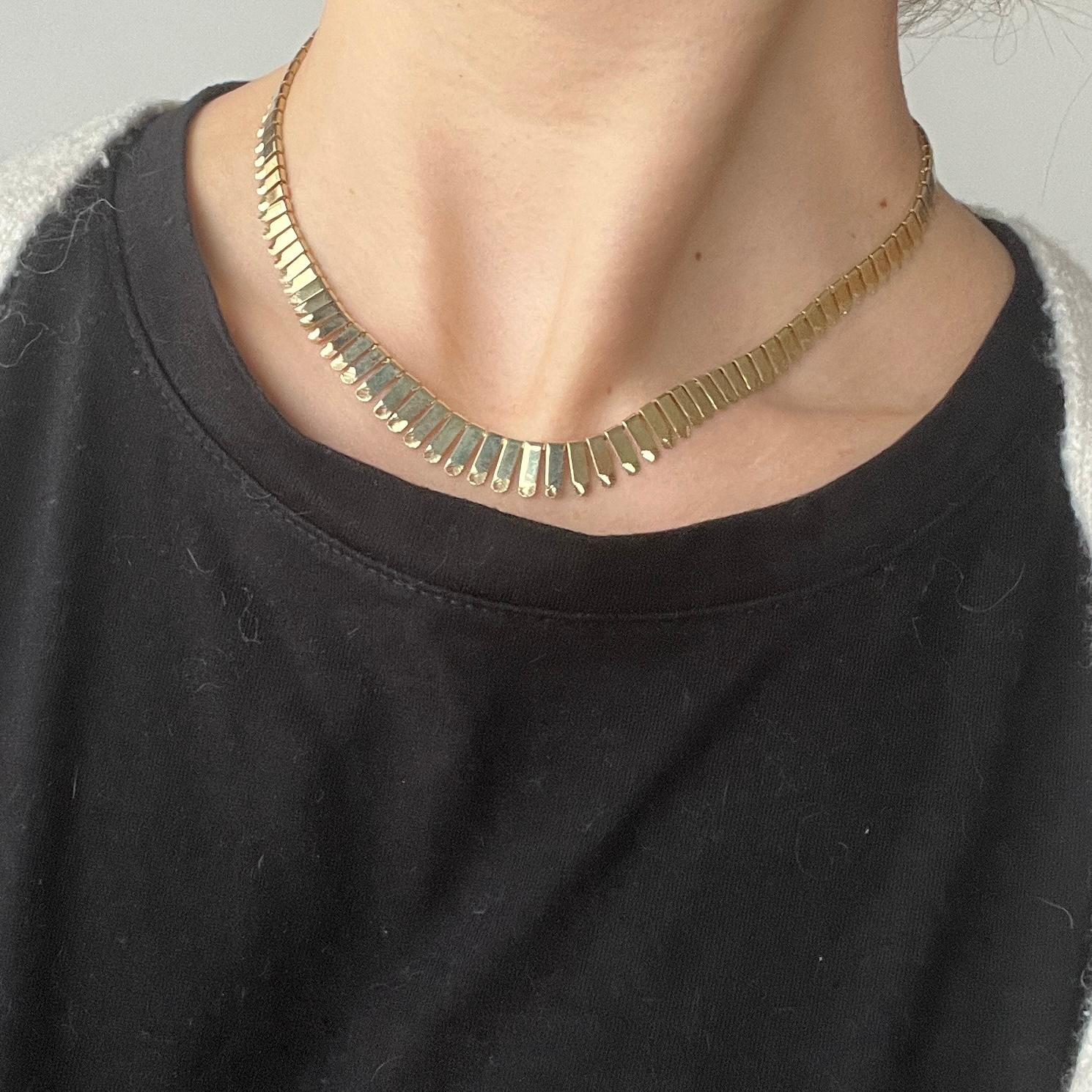 Vintage 9 Carat Gold Chain Collar Necklace In Good Condition In Chipping Campden, GB
