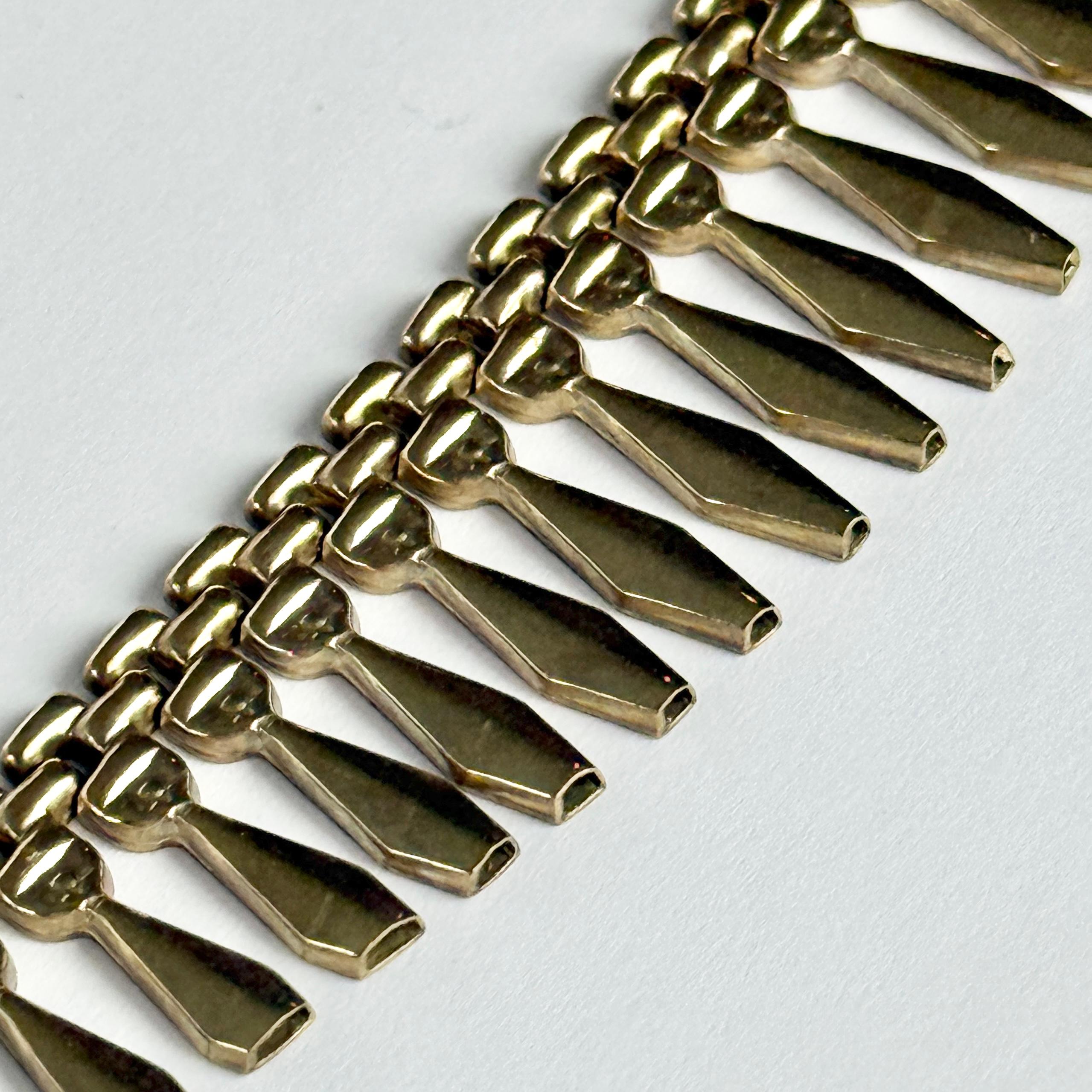 Women's or Men's Vintage 9 Carat Gold Chain Collar Necklace For Sale