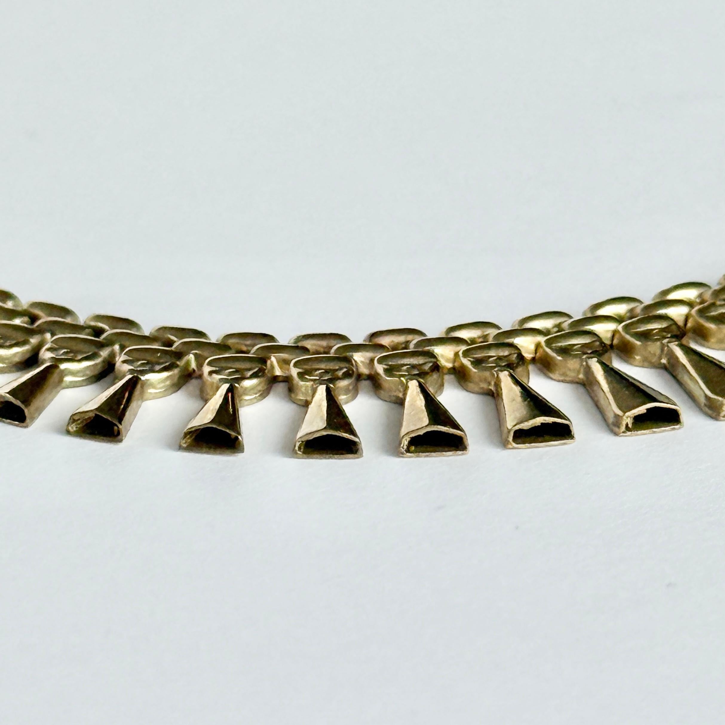 Vintage 9 Carat Gold Chain Collar Necklace For Sale 1
