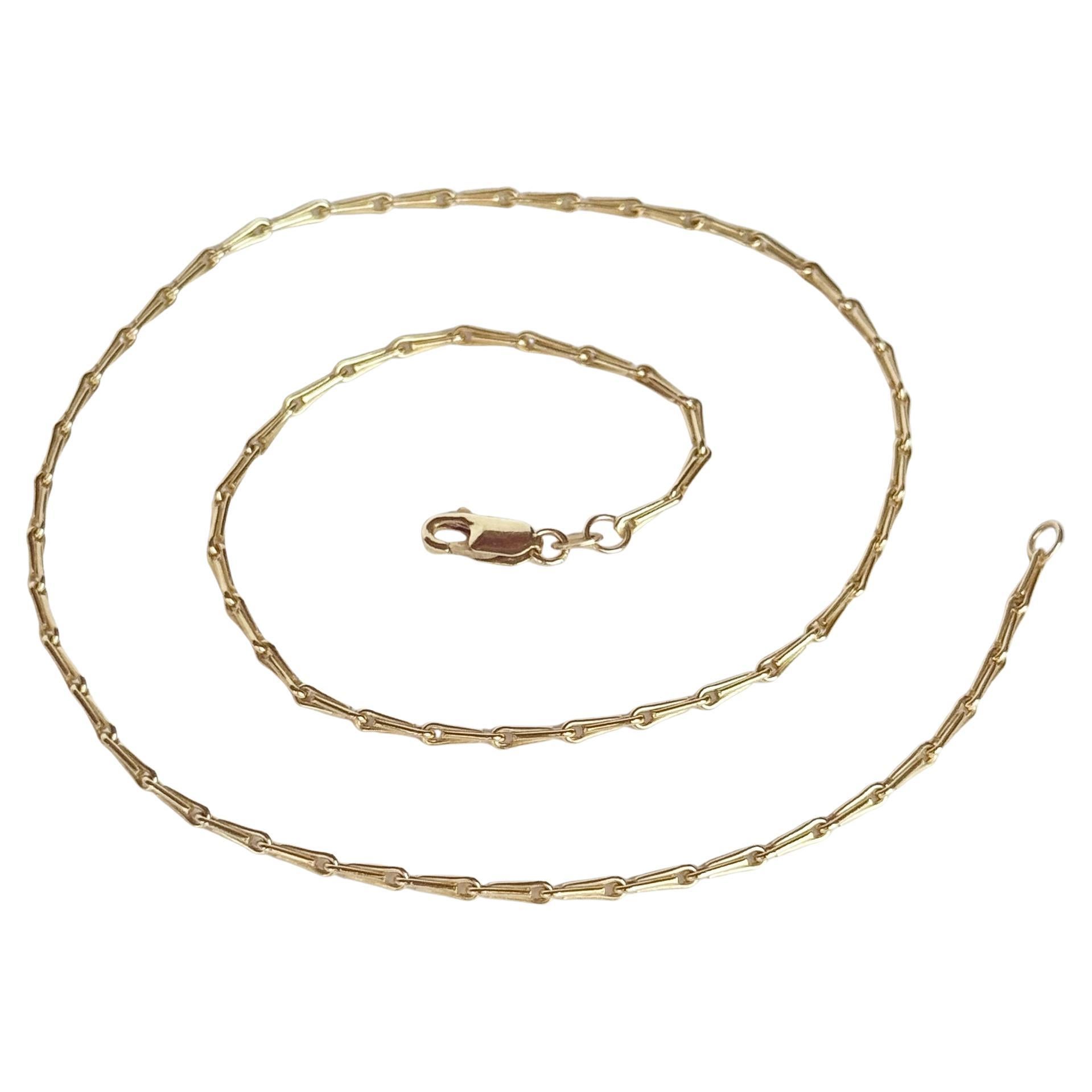 Vintage 9 Carat Gold Chain Necklace For Sale