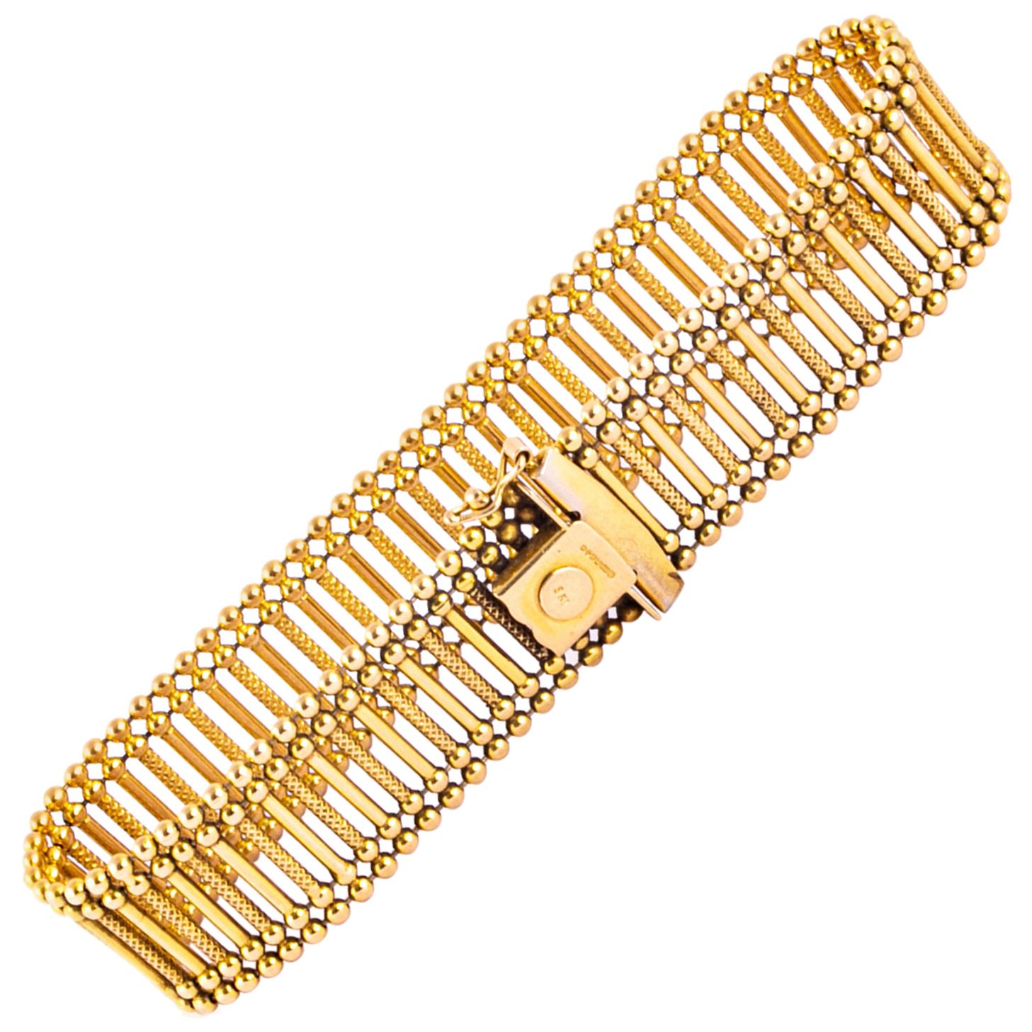 Vintage 9 Carat Gold Cuff Bracelet For Sale