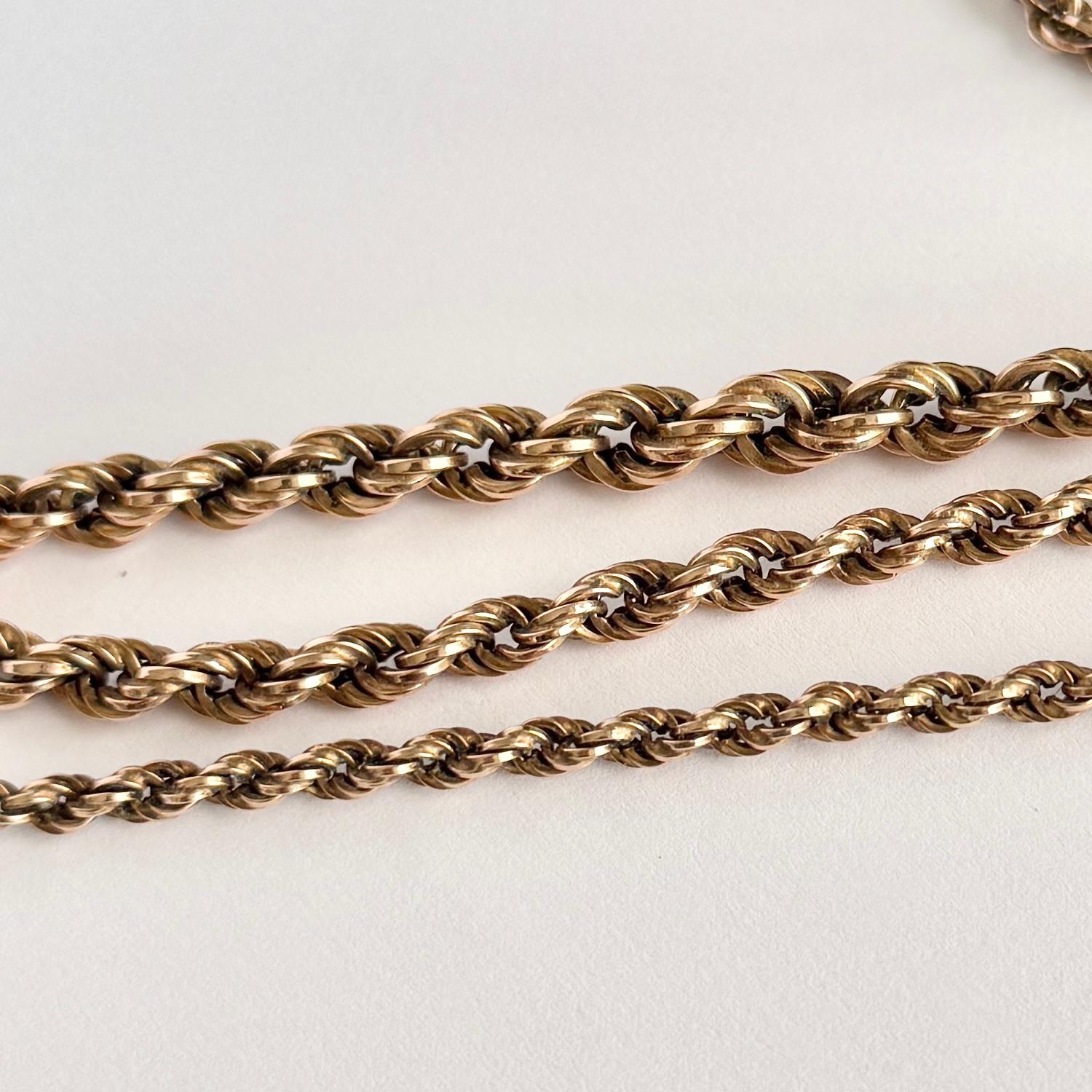 Questa collana in oro giallo 9ct è composta da una catena a maglie graduate e si chiude con un fermaglio e un occhiello.

Lunghezza: 55 cm 
Larghezza: 7-4 mm 

Peso: 14 g