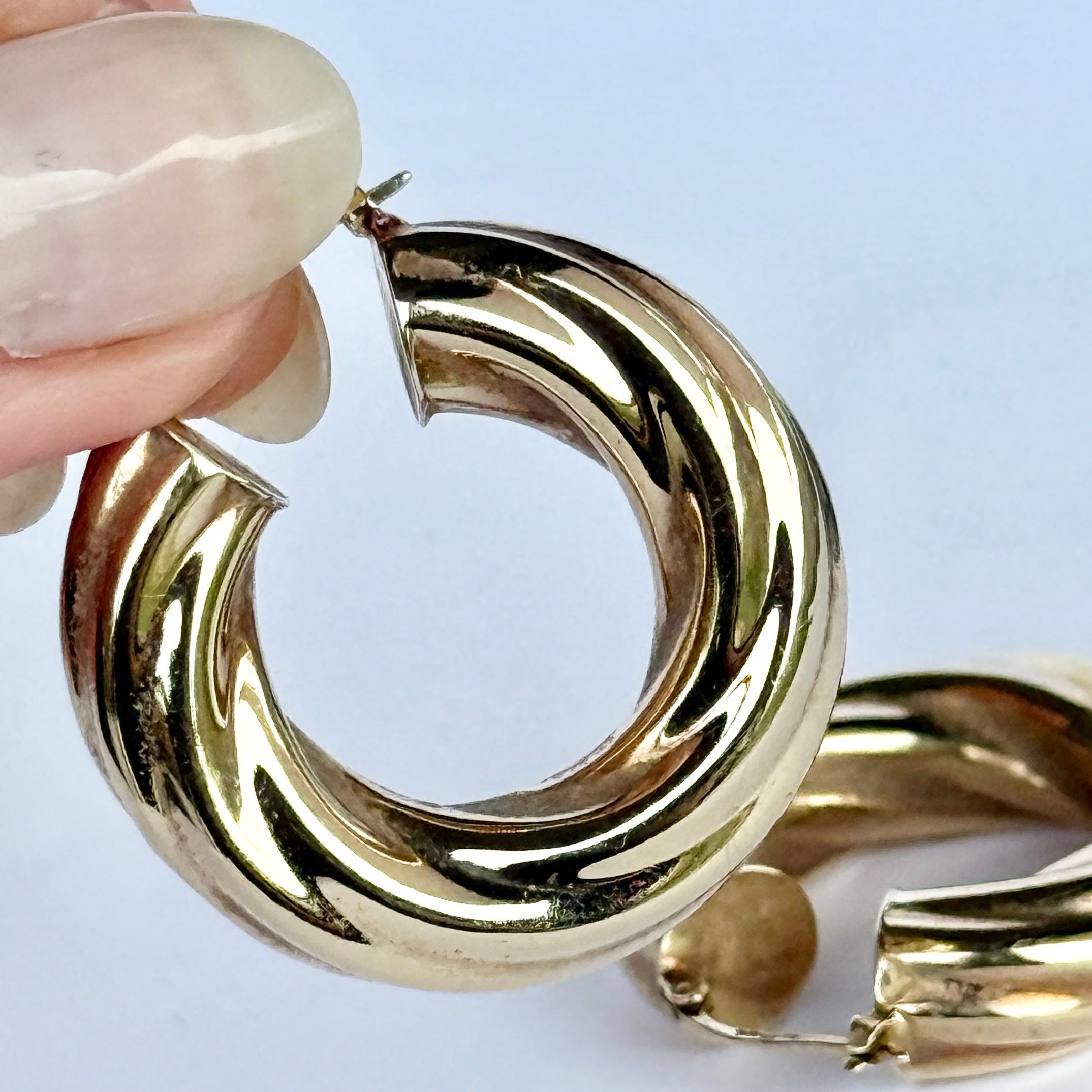 Pendientes de aro vintage de oro de 9 quilates en Bueno estado para la venta en Chipping Campden, GB