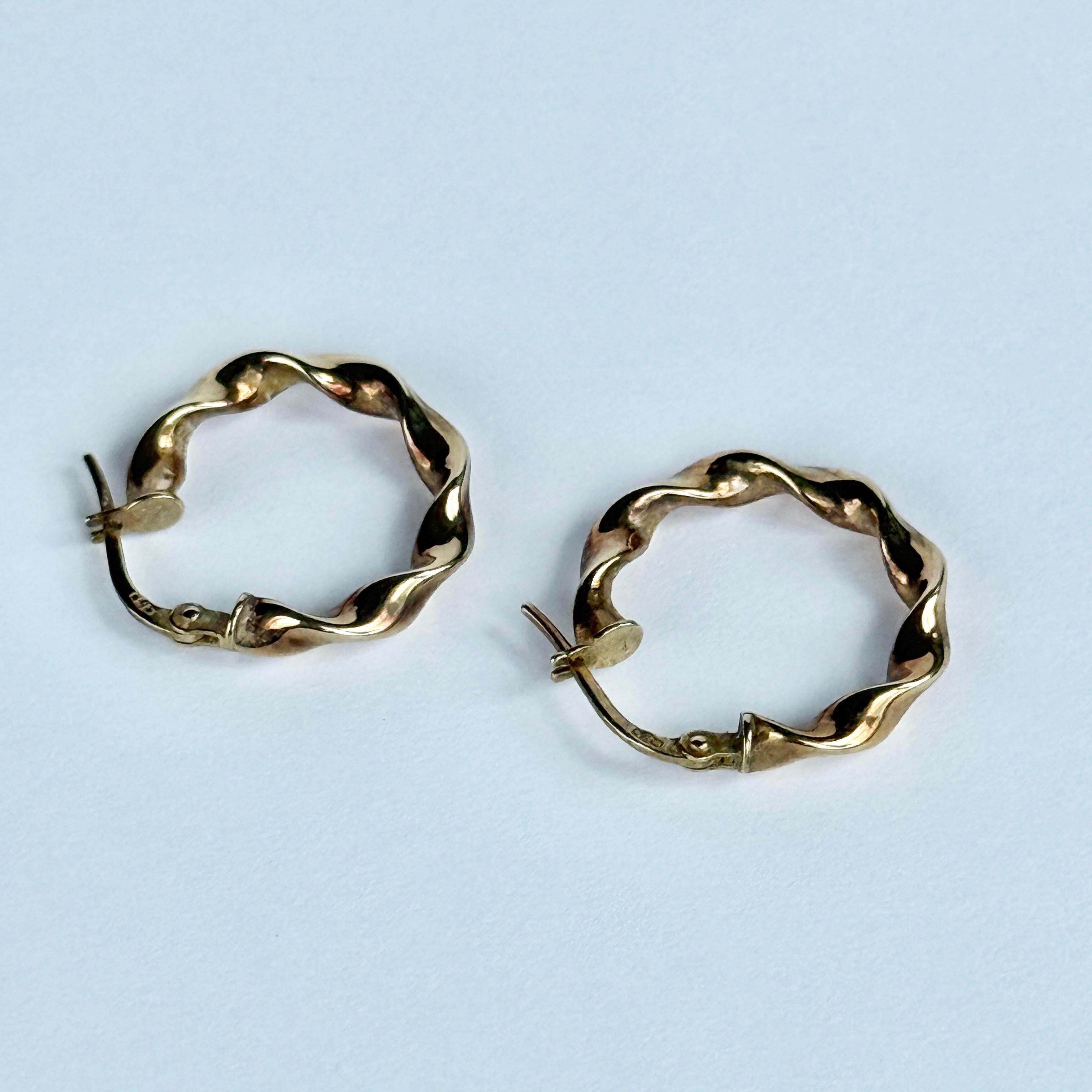 De las mujeres Pendientes de aro vintage de oro de 9 quilates en venta
