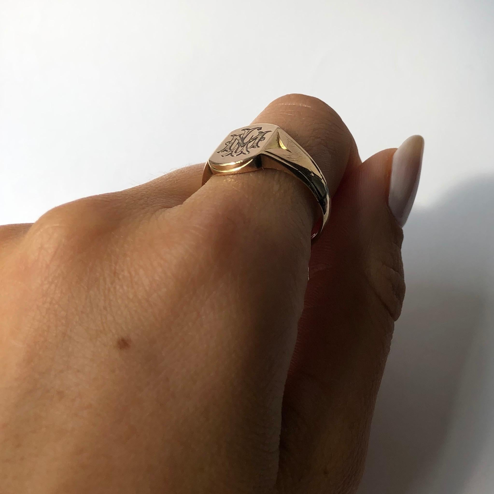 Women's or Men's Vintage 9 Carat Gold Initial Signet Ring