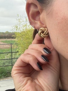 Vintage 9 Carat Gold Knot Stud Earring