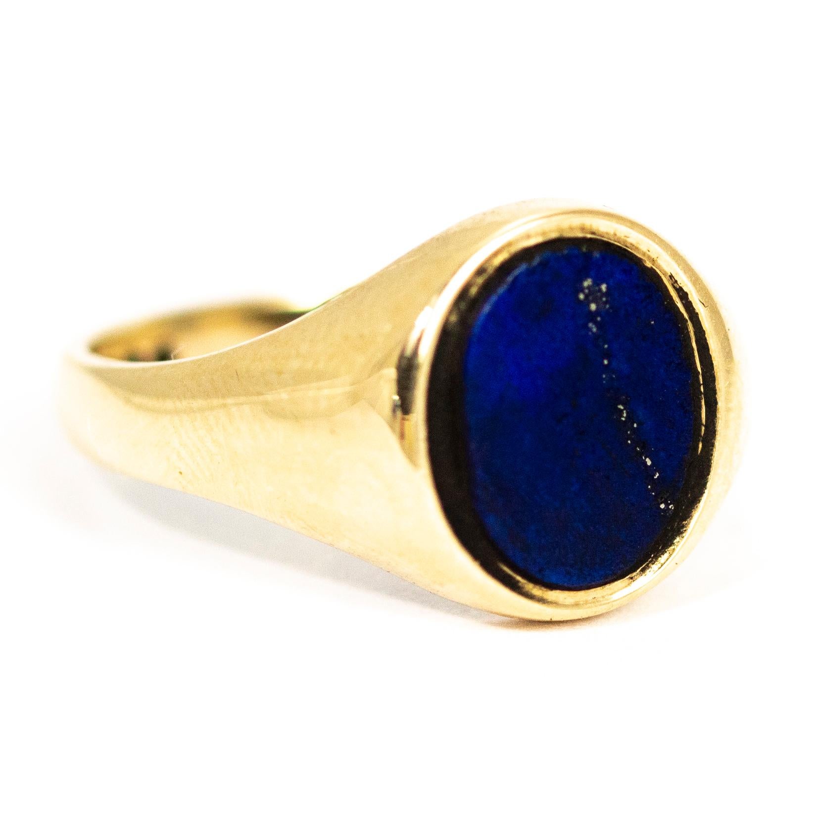Vintage 9 Carat Gold Lapis Lazuli Signet Ring In Good Condition In Chipping Campden, GB