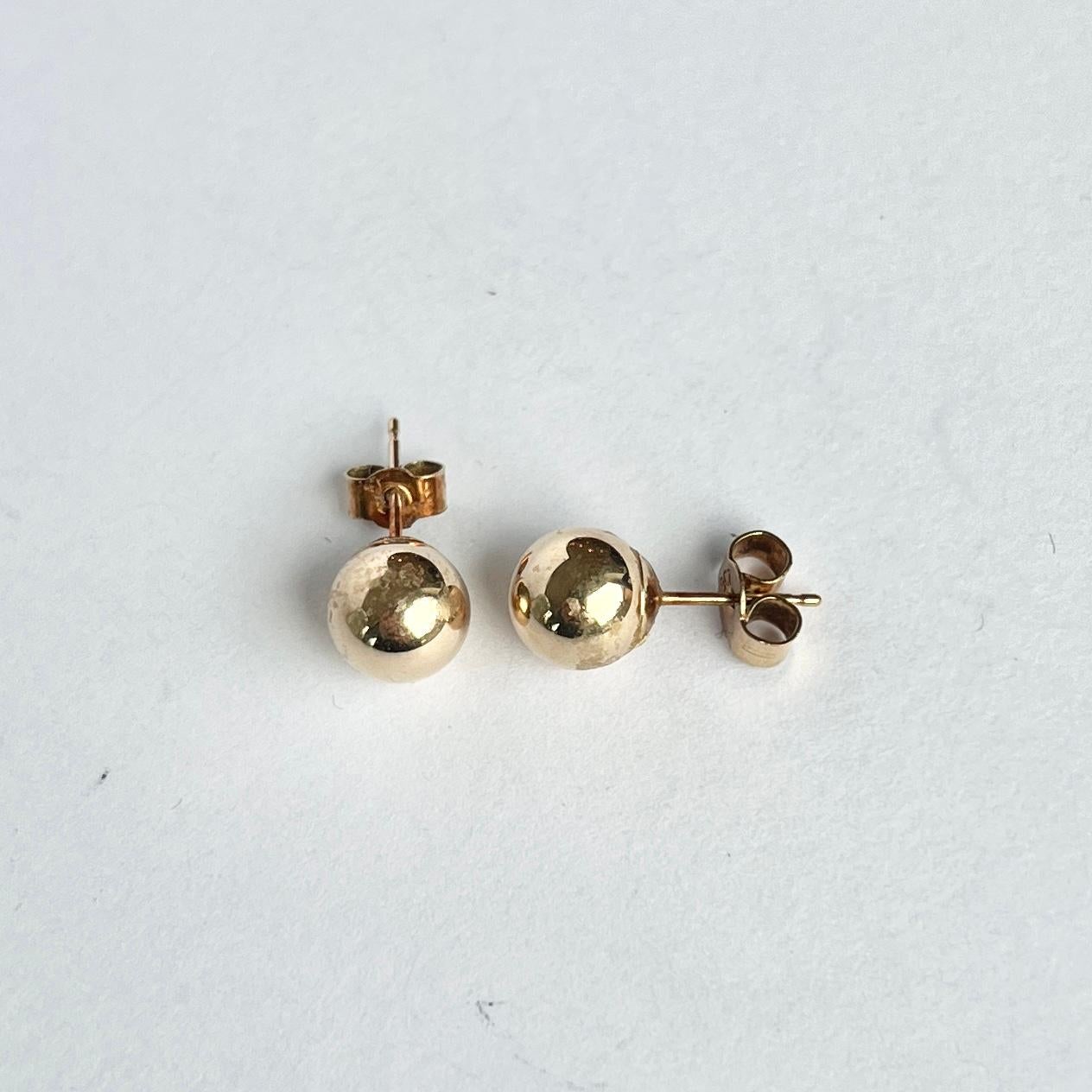 Modern Vintage 9 Carat Gold Orb Earring For Sale