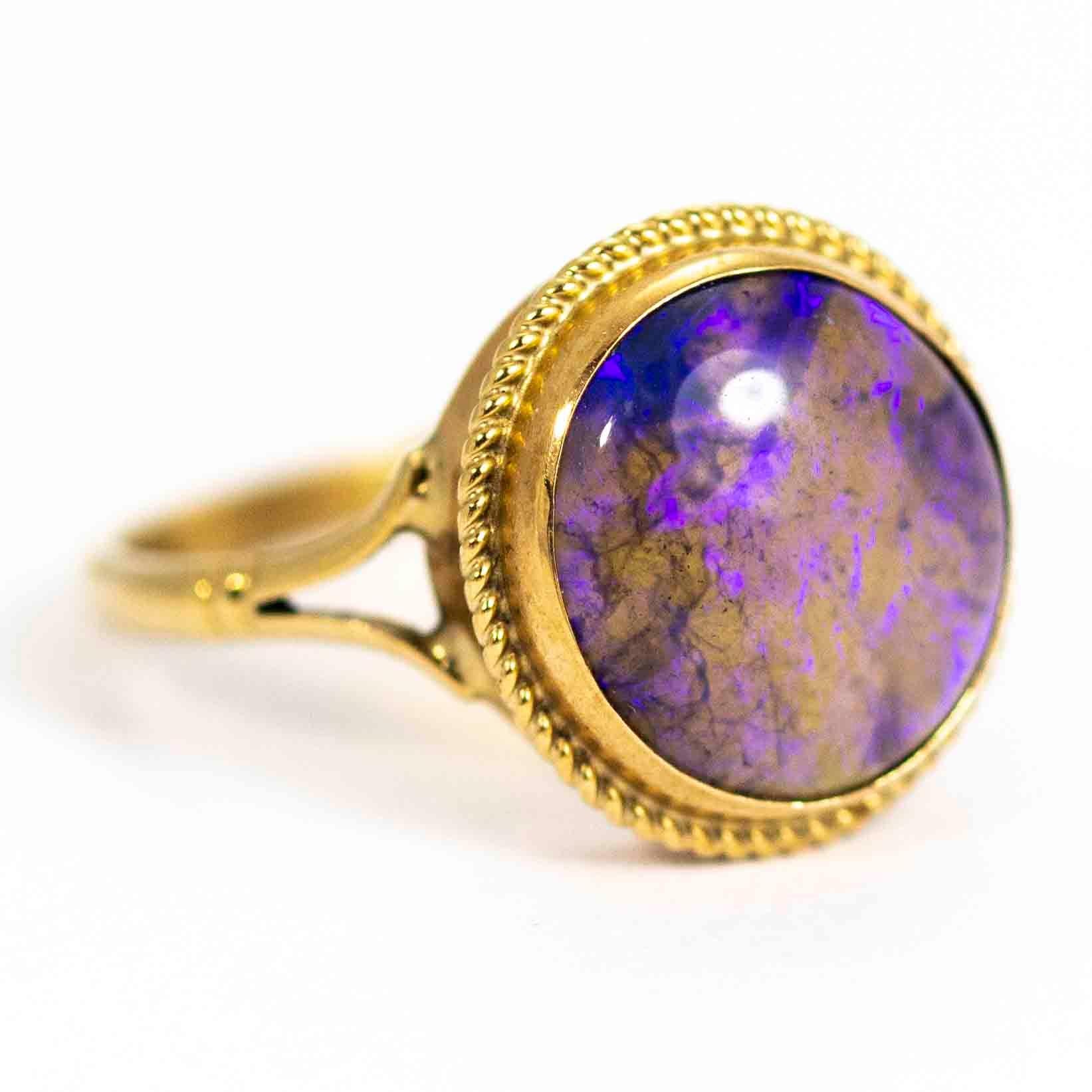 Vintage 9 Carat Gold Purple Agate Ring 1
