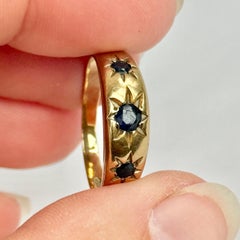 Vintage 9 Carat Gold Sapphire Three Stone Star Setting Ring