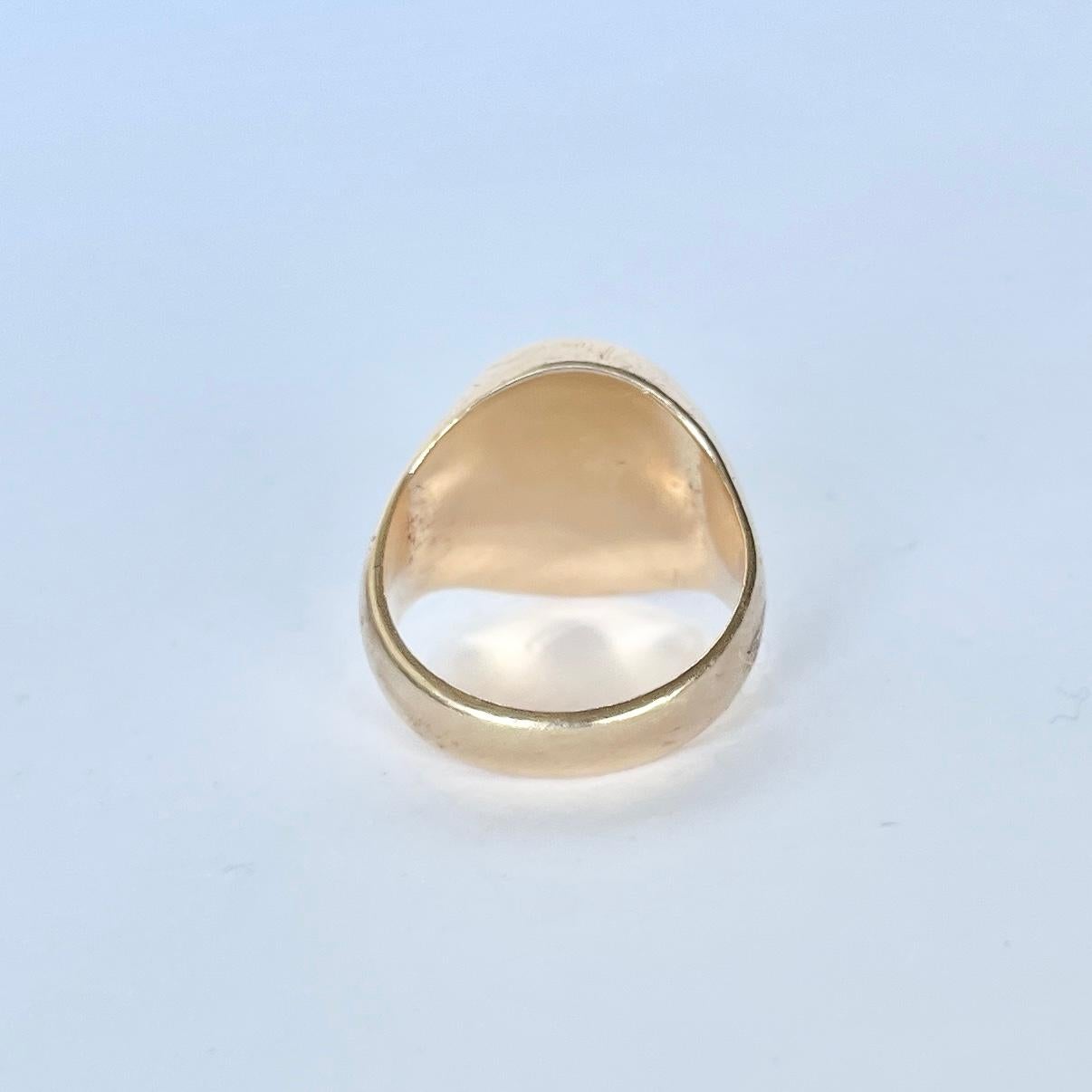 Women's or Men's Vintage 9 Carat Gold Shield Signet Ring