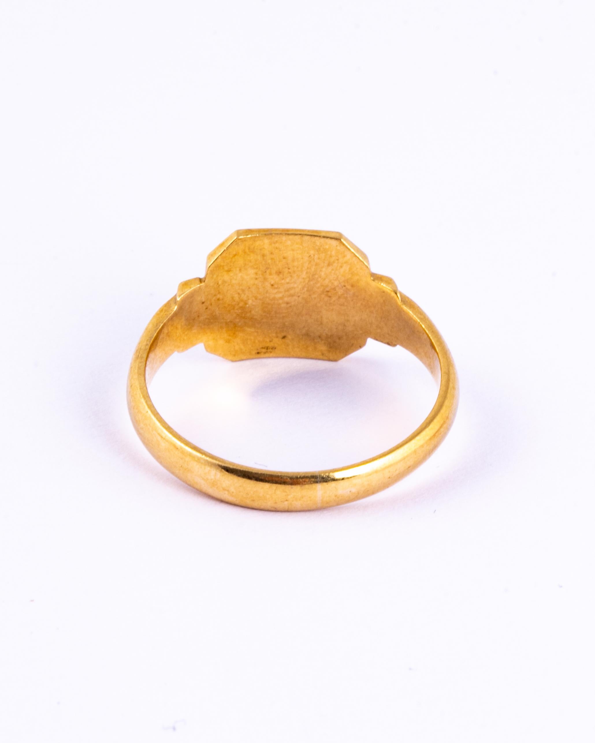 Vintage 9 Carat Gold Signet Ring In Good Condition In Chipping Campden, GB