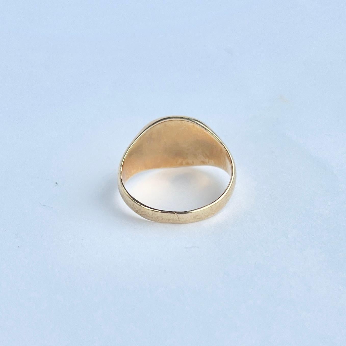 Women's or Men's Vintage 9 Carat Gold Signet Ring For Sale