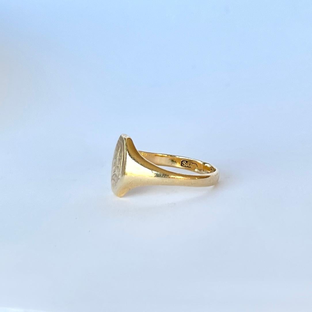 Vintage 9 Carat Gold Signet Ring In Good Condition In Chipping Campden, GB