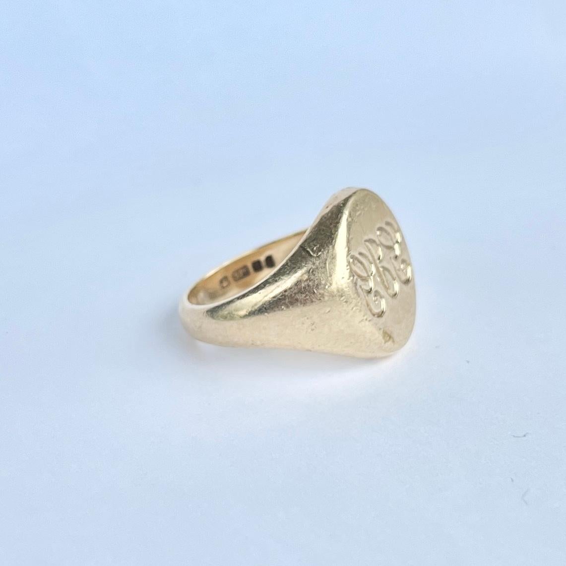 Vintage 9 Carat Gold Signet Ring For Sale 1