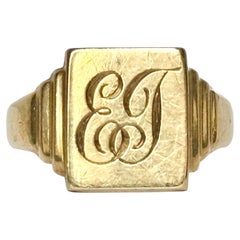 Vintage 9 Carat Gold Signet Ring