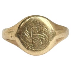 Vintage 9 Carat Gold Signet Ring