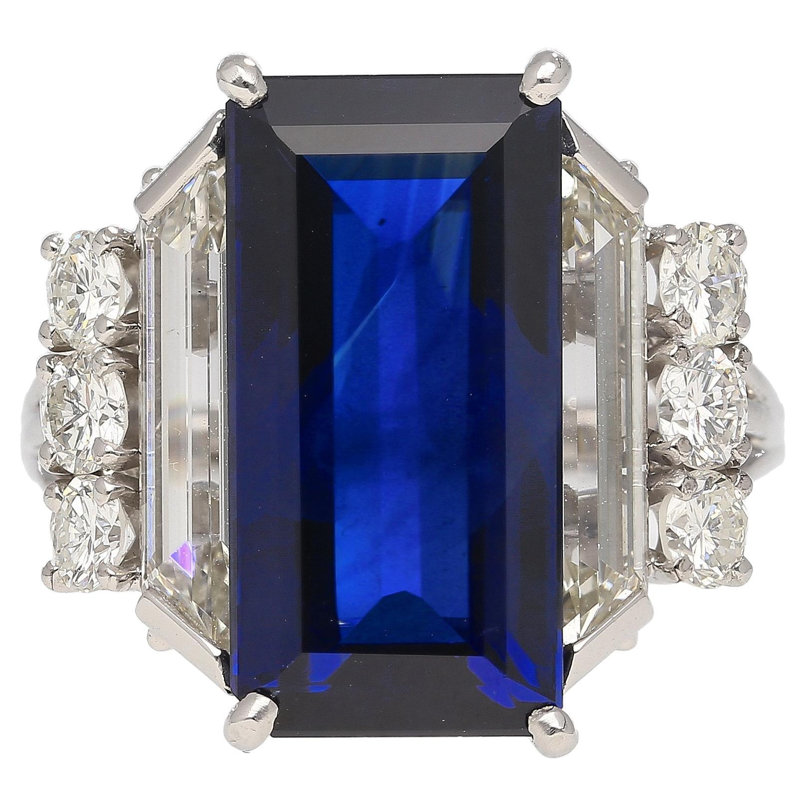 GRS Cert. Vintage 8.5 Carat Vivd Blue Sapphire & Trapezoid Diamond Platinum Ring For Sale