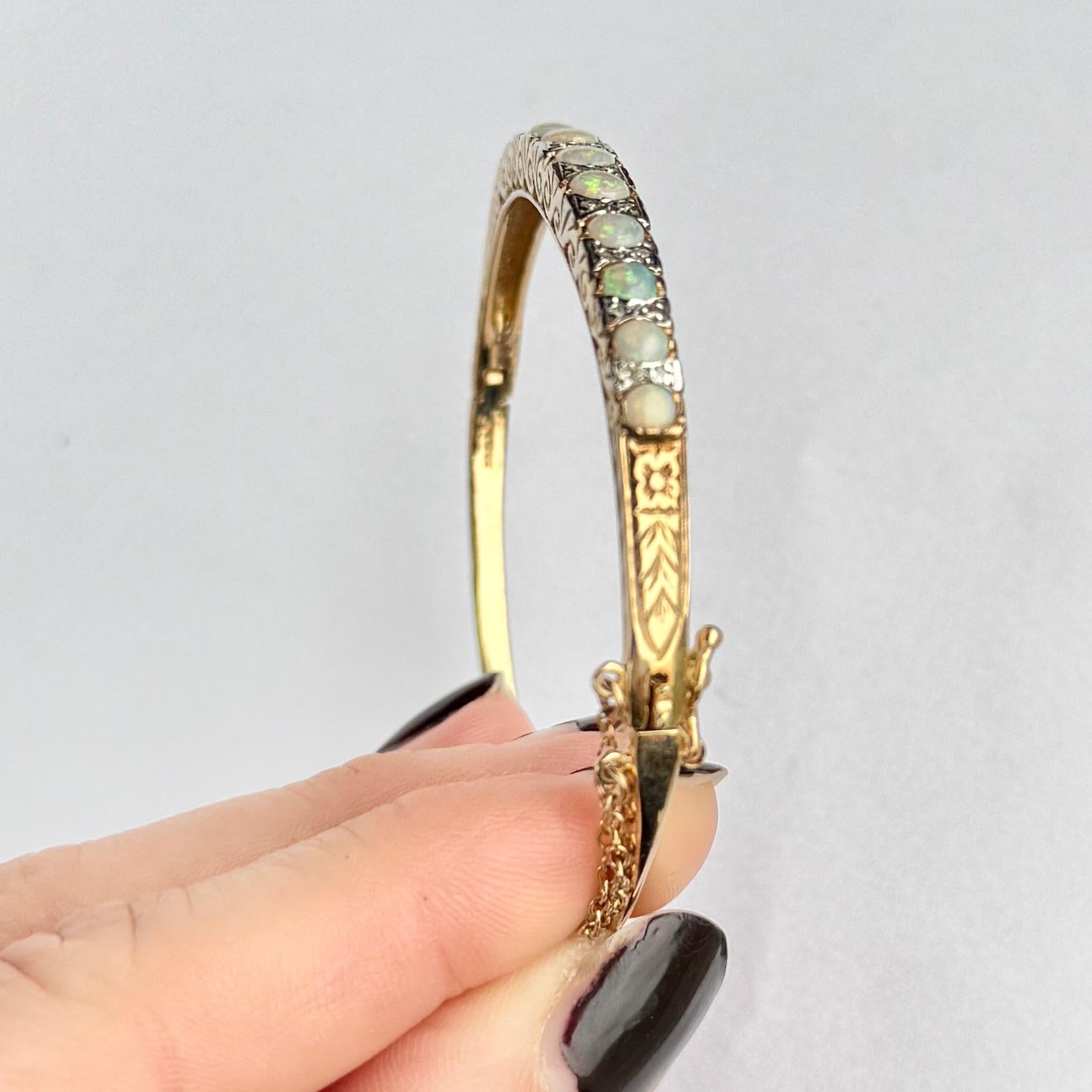 Taille cabochon Bracelet jonc vintage en opale 9 carats en vente