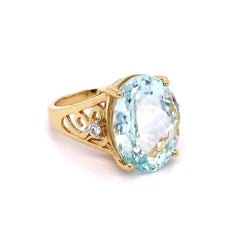 Vintage 9 Carat Oval Aquamarine Diamond Gold Ring