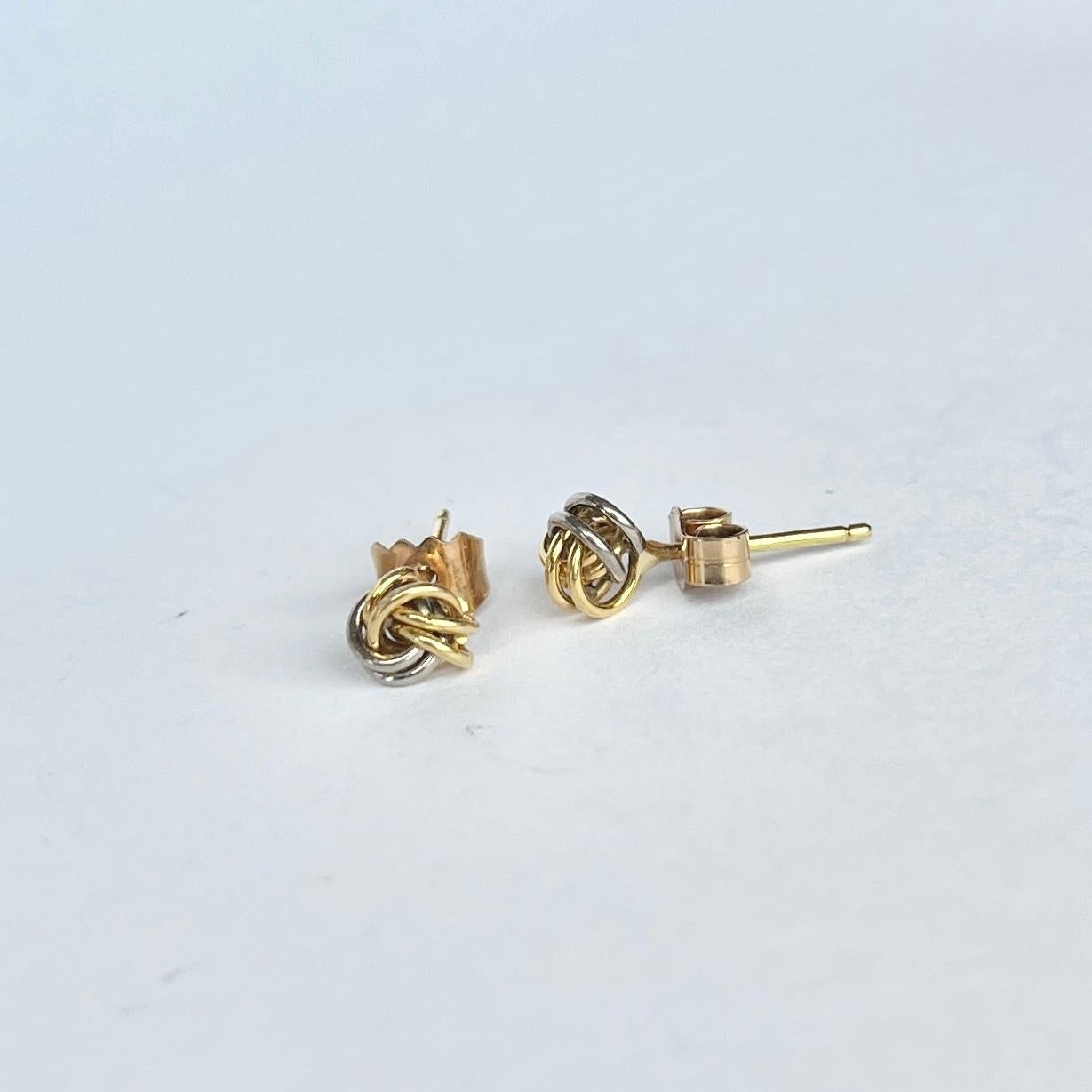 Modern Vintage 9 Carat White and Yellow Gold Knot Stud Earring For Sale