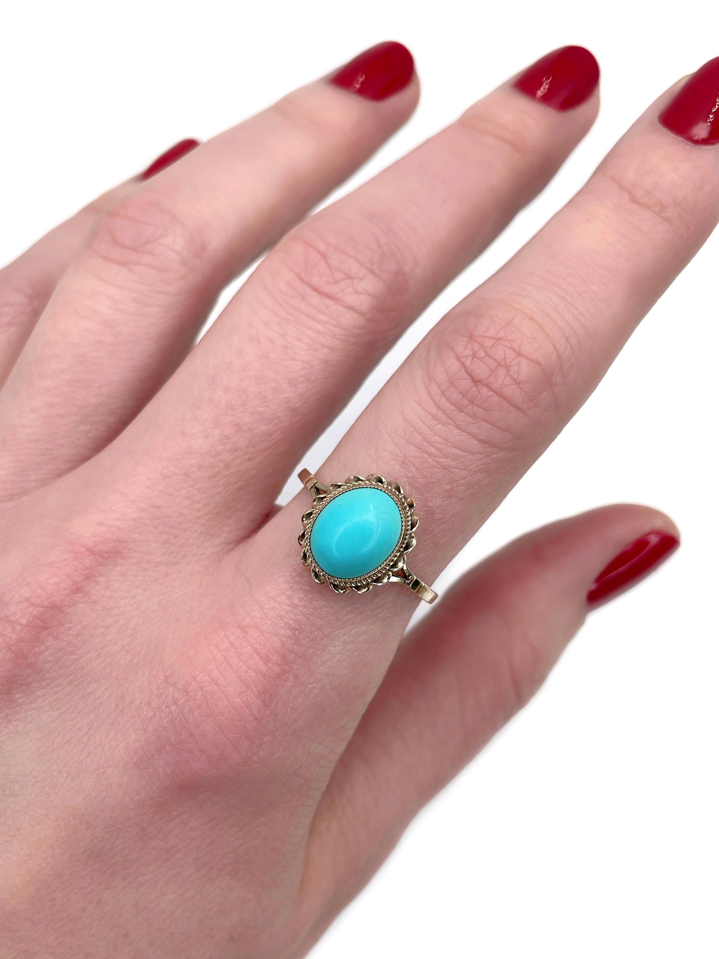 This is a vintage oval ring crafted in 9K gold. Circa 1970.

The piece features cabochon cut turquoise.

Weight: 2.10g
Size: 17.5 (US 7.25)

IMPORTANT: please ask about the possibility to resize before purchase. This process takes 2-7 days depending