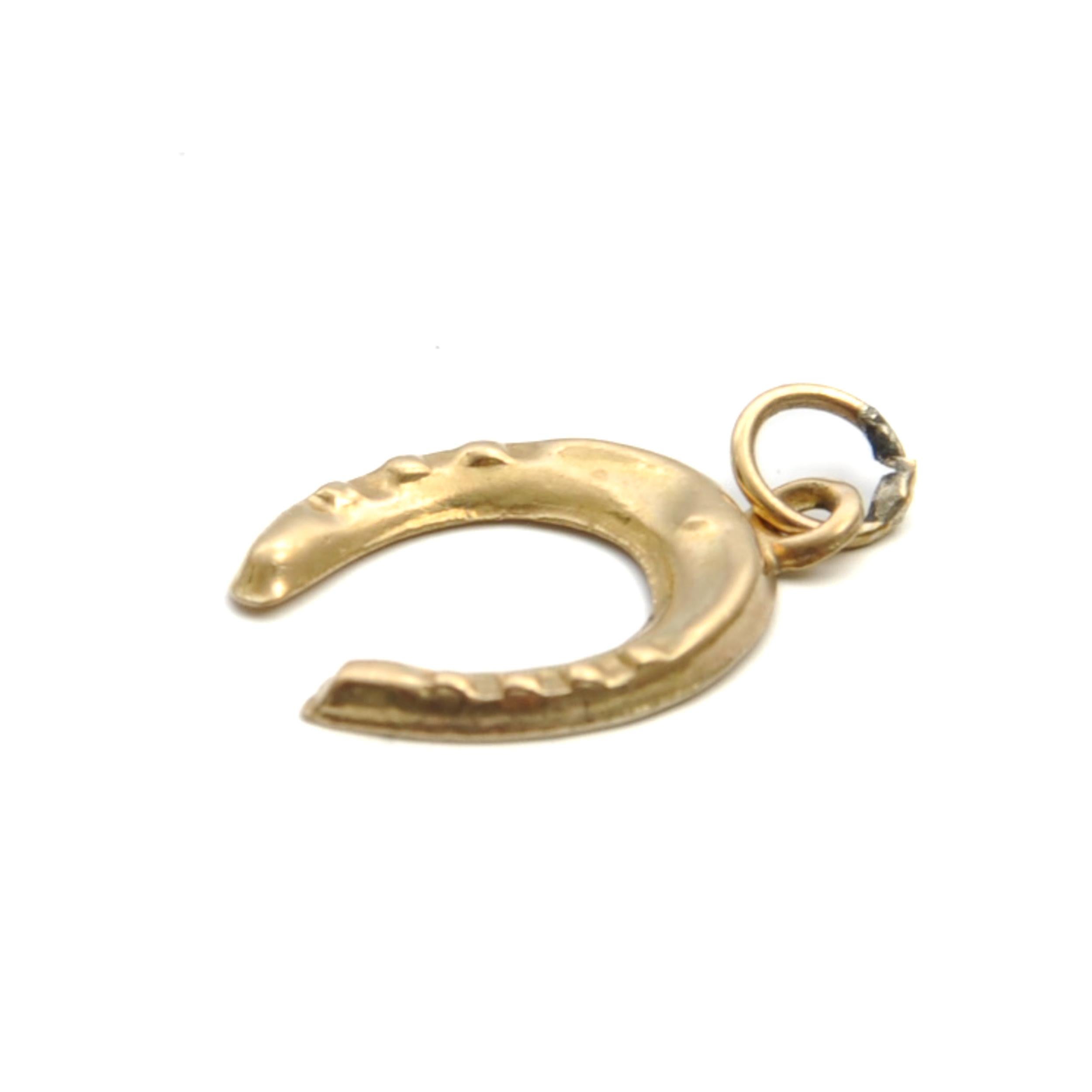 Women's or Men's Vintage 9K Gold Lucky Horseshoe Charm Pendant For Sale