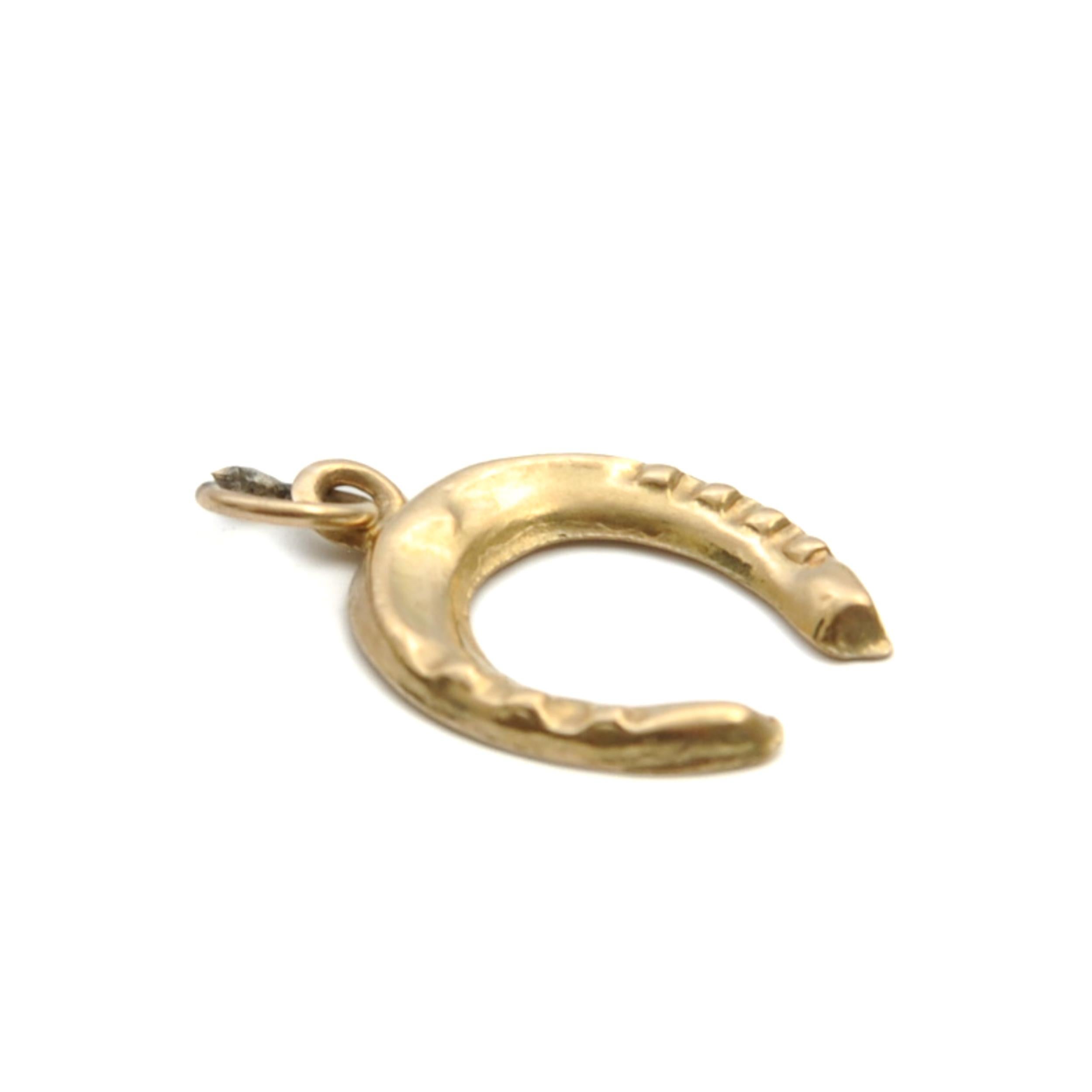 Vintage 9K Gold Lucky Horseshoe Charm Pendant For Sale 2