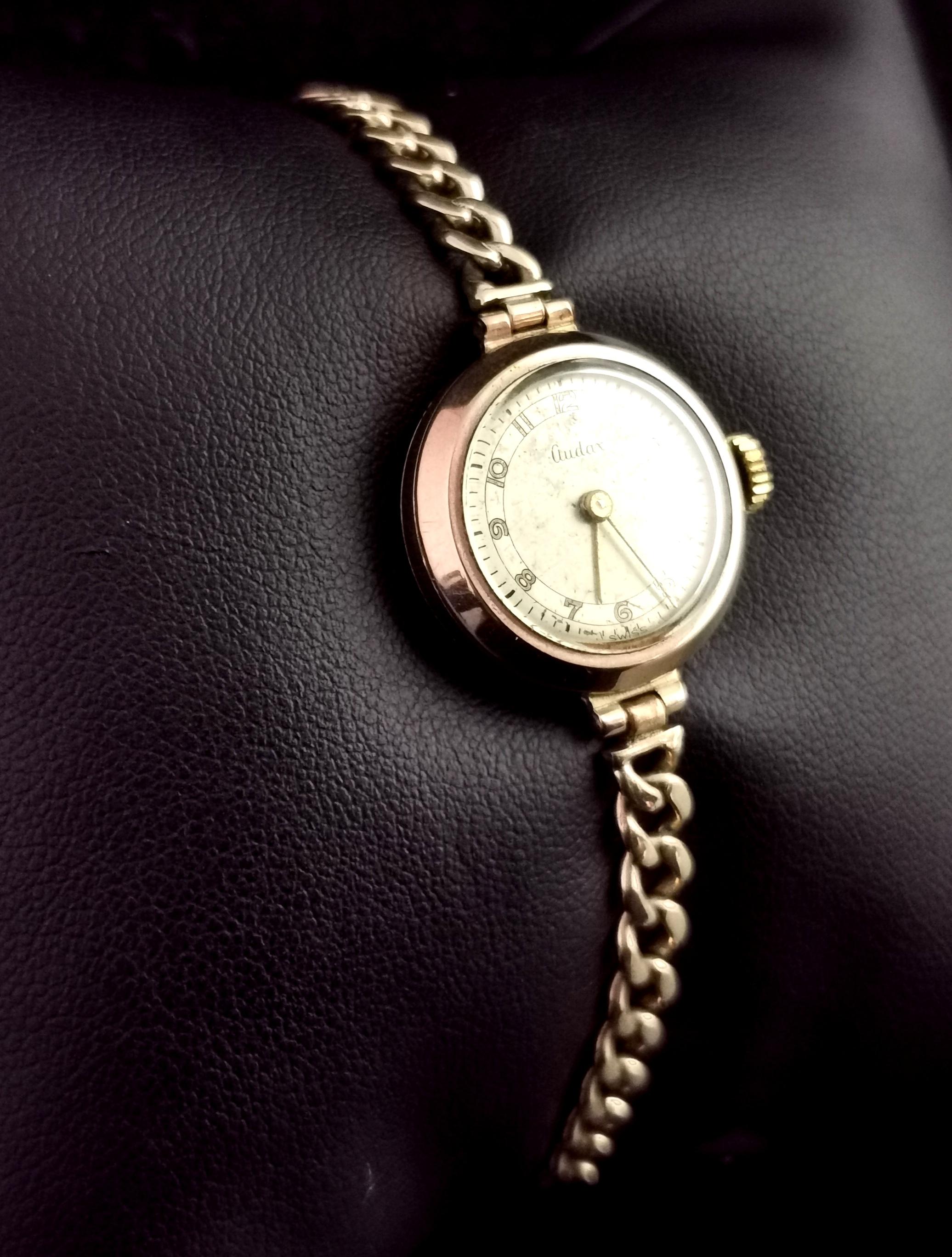 Retro Vintage 9 Karat Gold Ladies Wristwatch, Curb Link Bracelet, 1950s