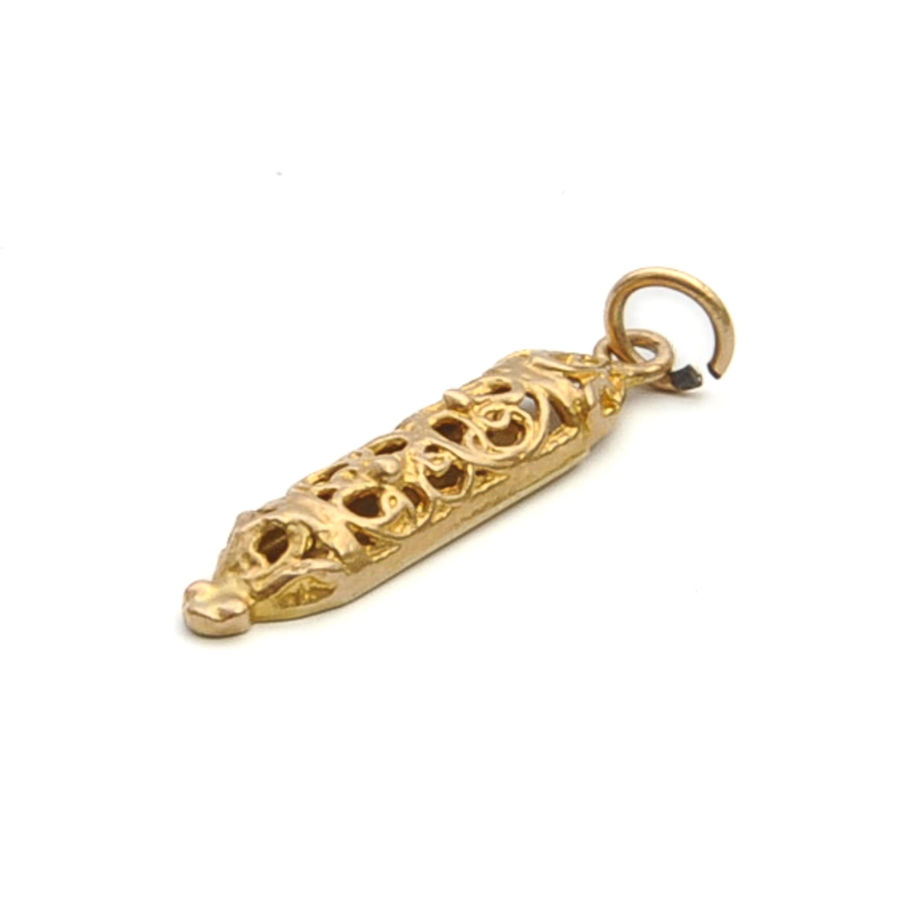 Pendentif breloque Mezuzah vintage en or 9 carats 1