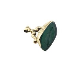 Vintage 9 Karat Yellow Gold and Green Onyx Fob