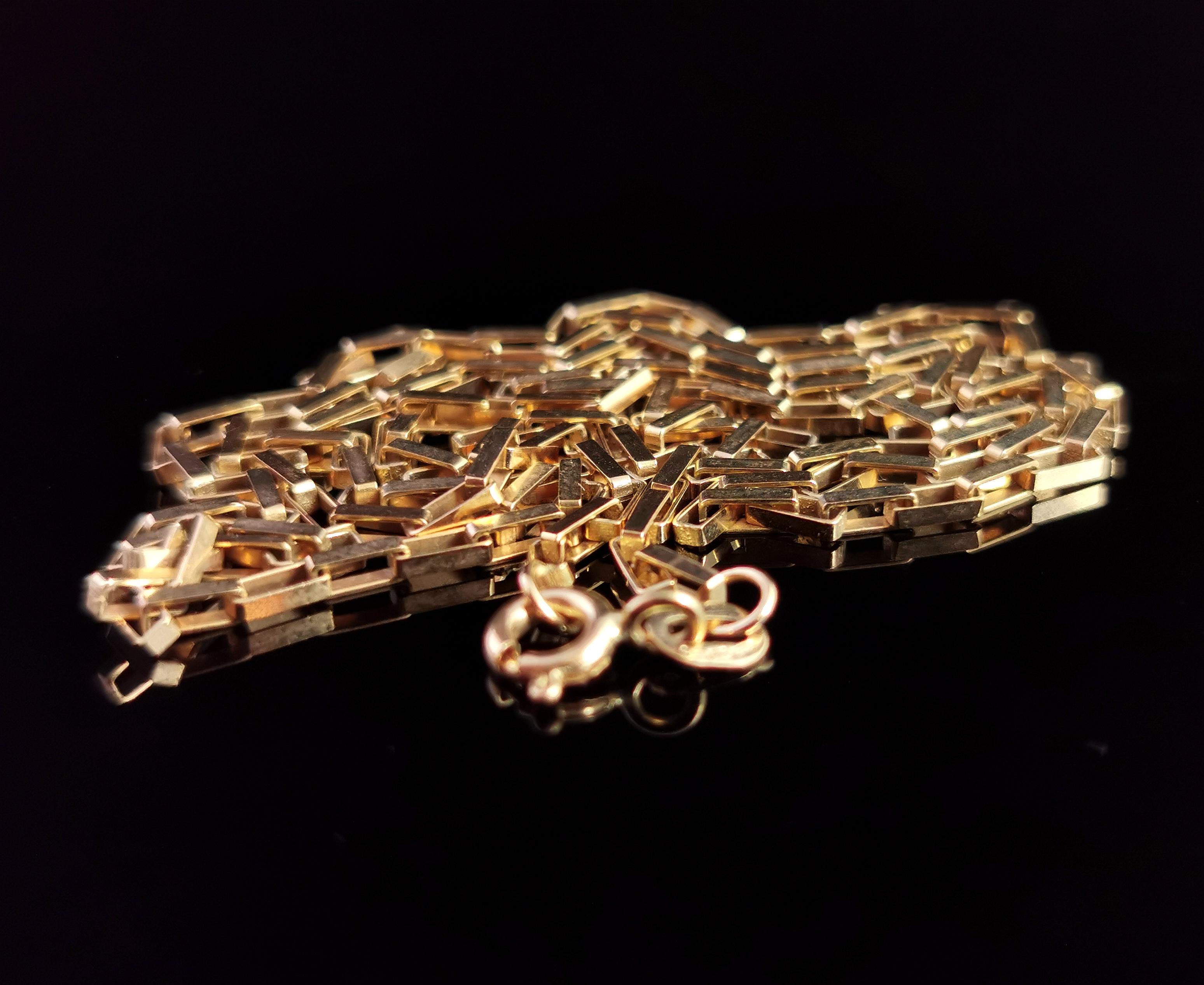 Vintage 9 Karat Yellow Gold Chain Necklace, Boxy Belcher Link, c1990s 5