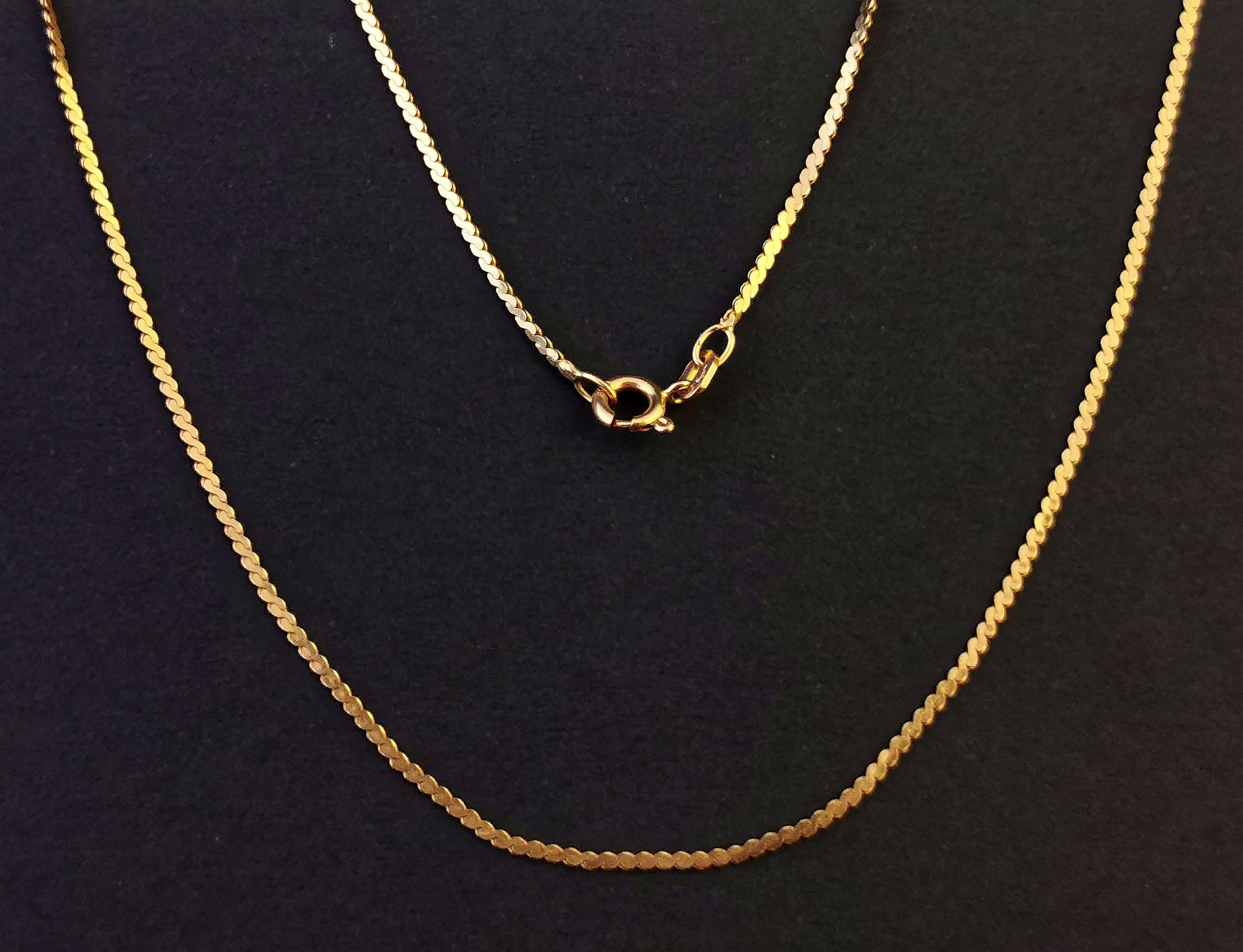 Modernist Vintage 9 Karat Yellow Gold Chain Necklace, Wavy Herringbone Link, 1970s