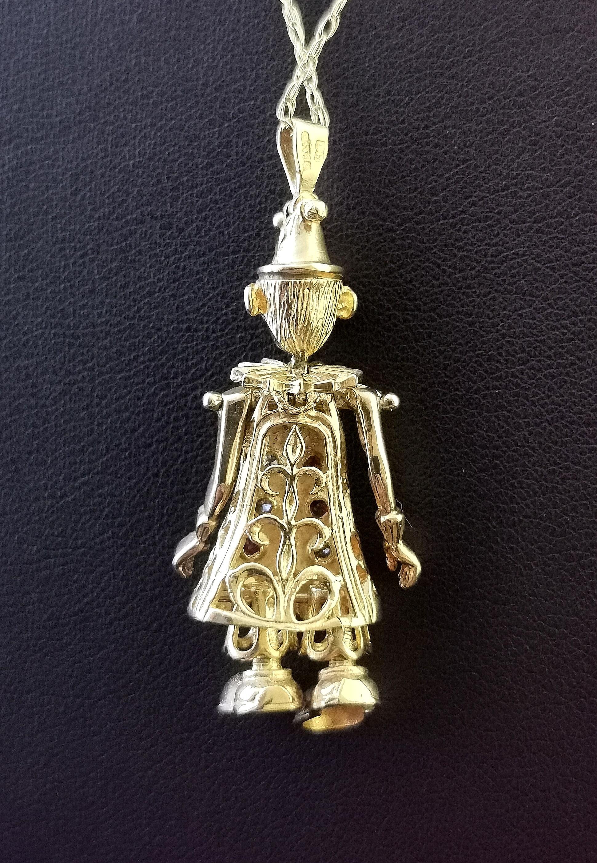 Vintage 9 Karat Yellow Gold Clown Pendant, Trace Link Necklace, Articulated 4