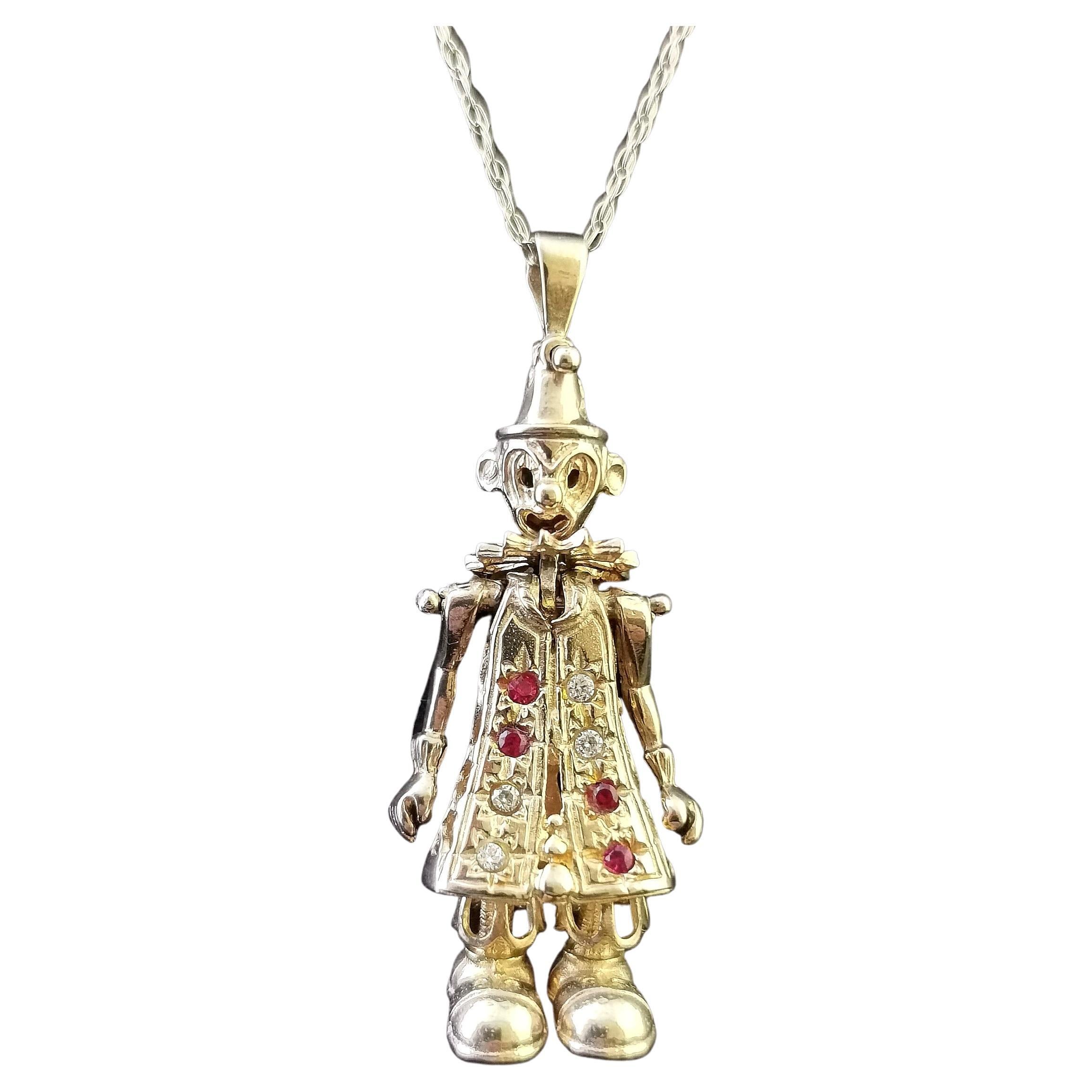 Vintage 9 Karat Yellow Gold Clown Pendant, Trace Link Necklace, Articulated