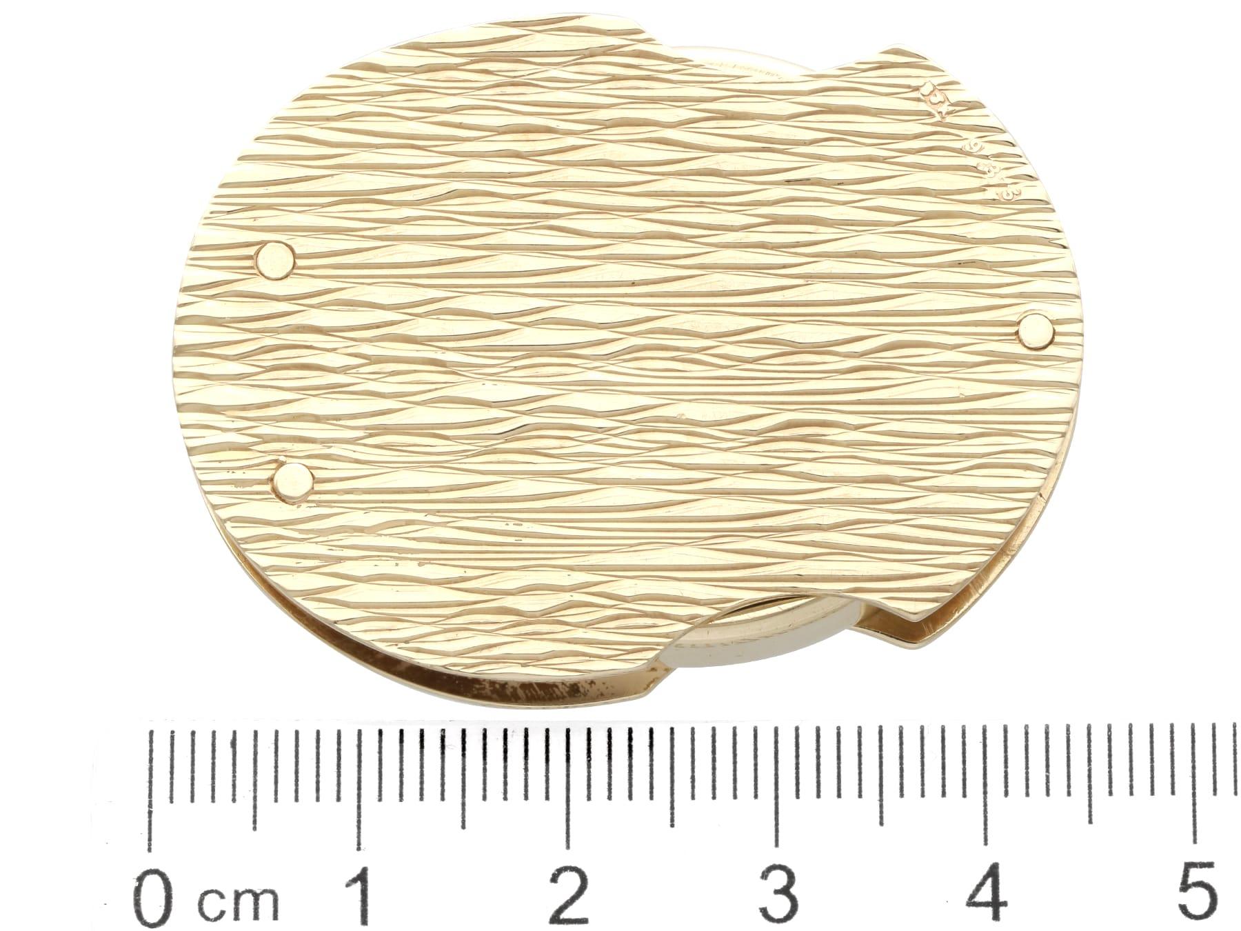 Vintage 9 Karat Yellow Gold Loupe (1971) For Sale 10