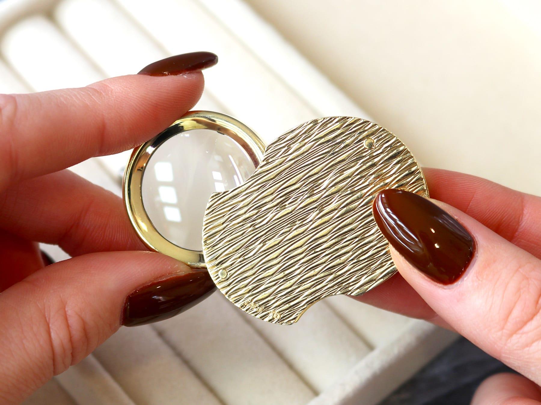 Women's or Men's Vintage 9 Karat Yellow Gold Loupe (1971) For Sale